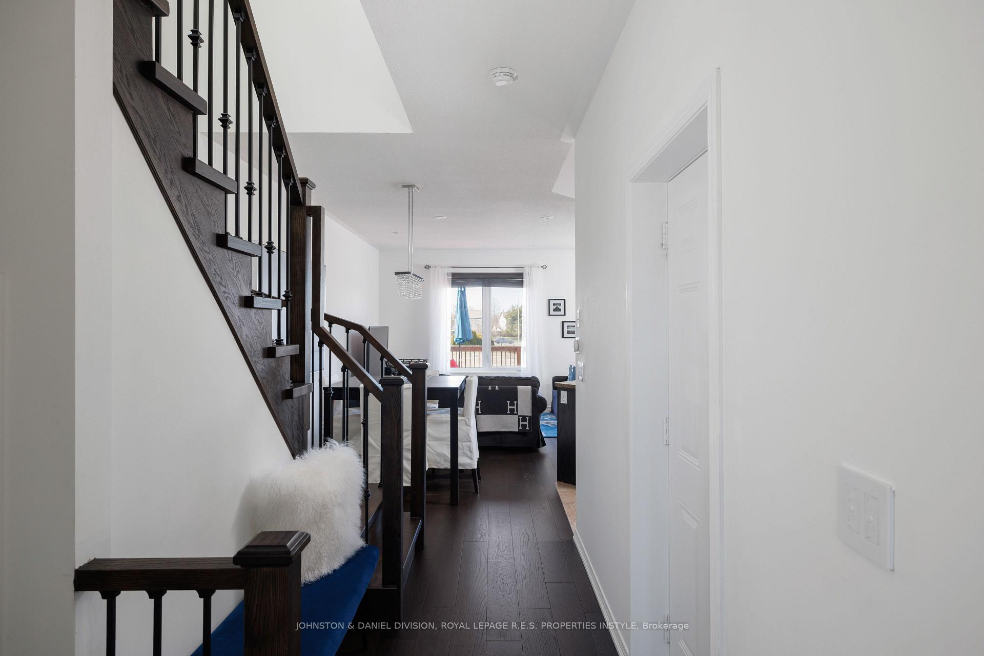 Photo 9 of Unit 33, 651 Farmstead Drive, Milton, Willmott — HOMEH