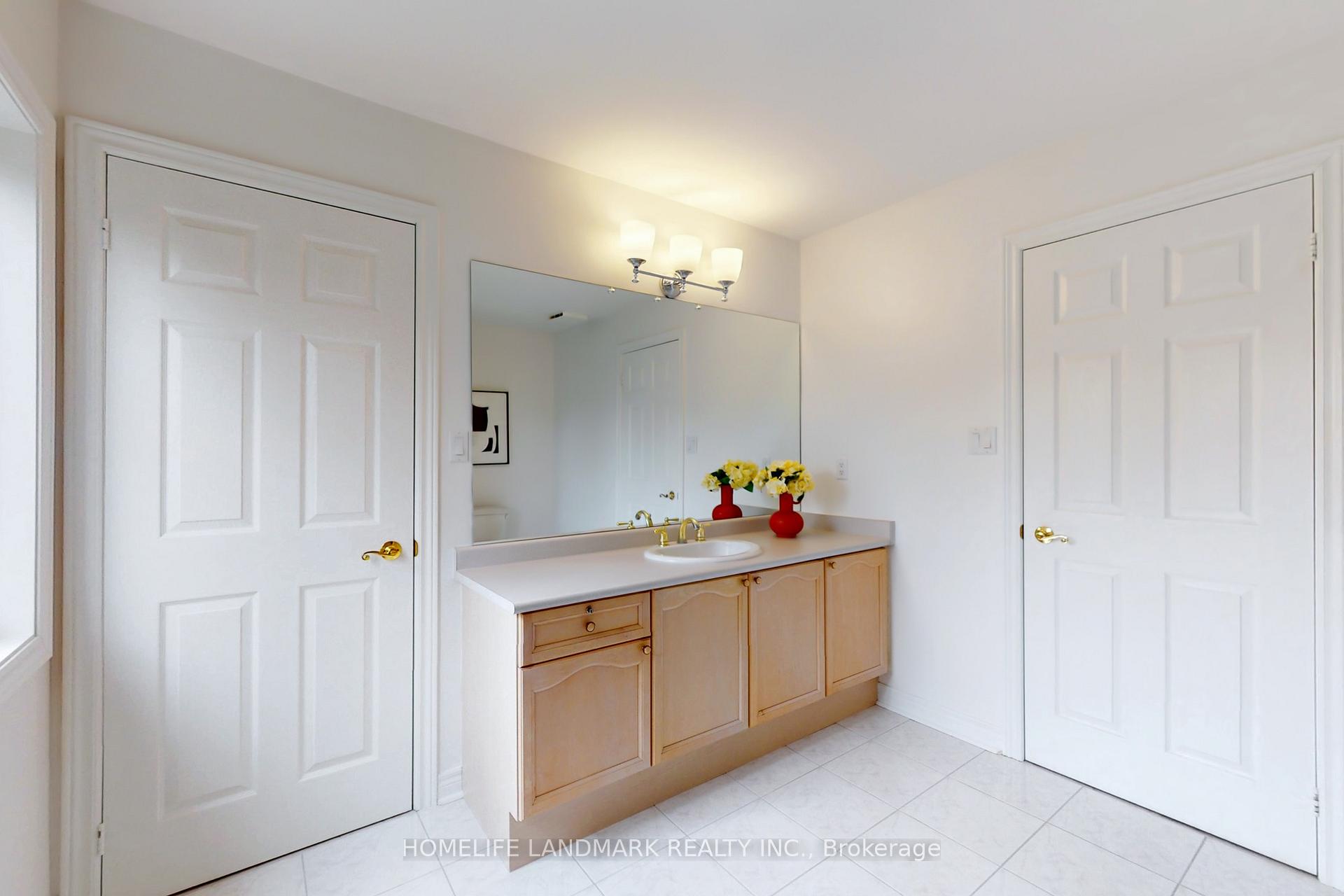 Photo 15 of 175 Silver Rose Crescent, Markham, Cachet — HOMEH