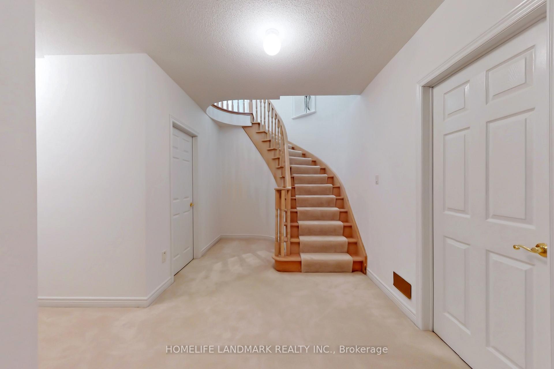 Photo 16 of 175 Silver Rose Crescent, Markham, Cachet — HOMEH
