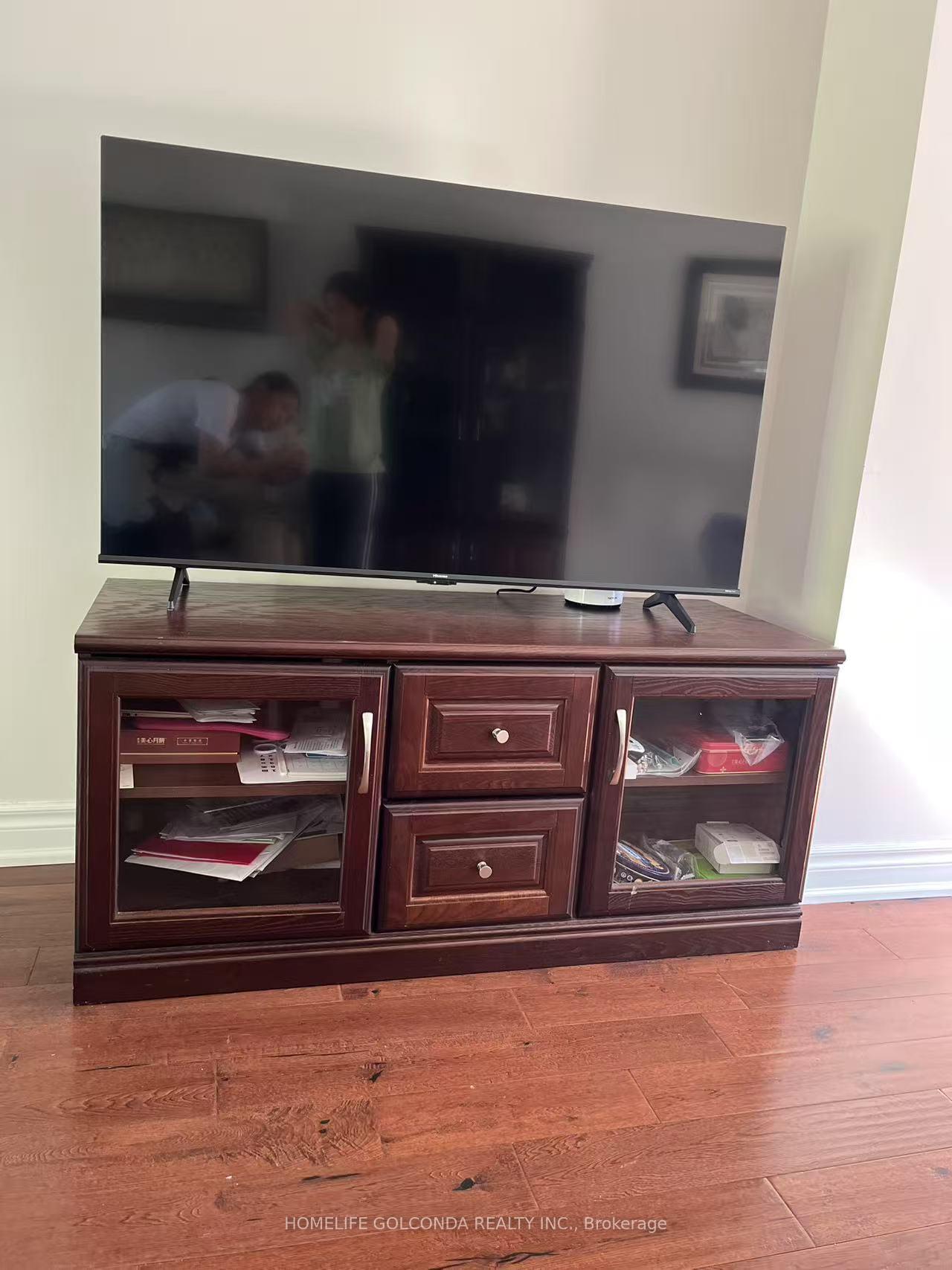 Photo 5 of 40 Chant Crescent, Markham, Unionville — HOMEH