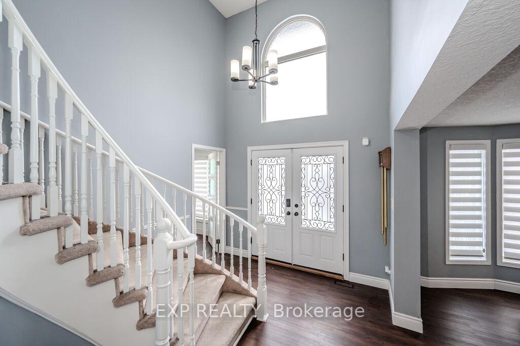 Photo 3 of 256 Highview Drive, Kitchener, Forest Heights — HOMEH