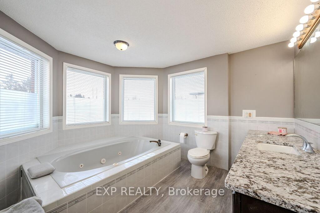 Photo 21 of 256 Highview Drive, Kitchener, Forest Heights — HOMEH