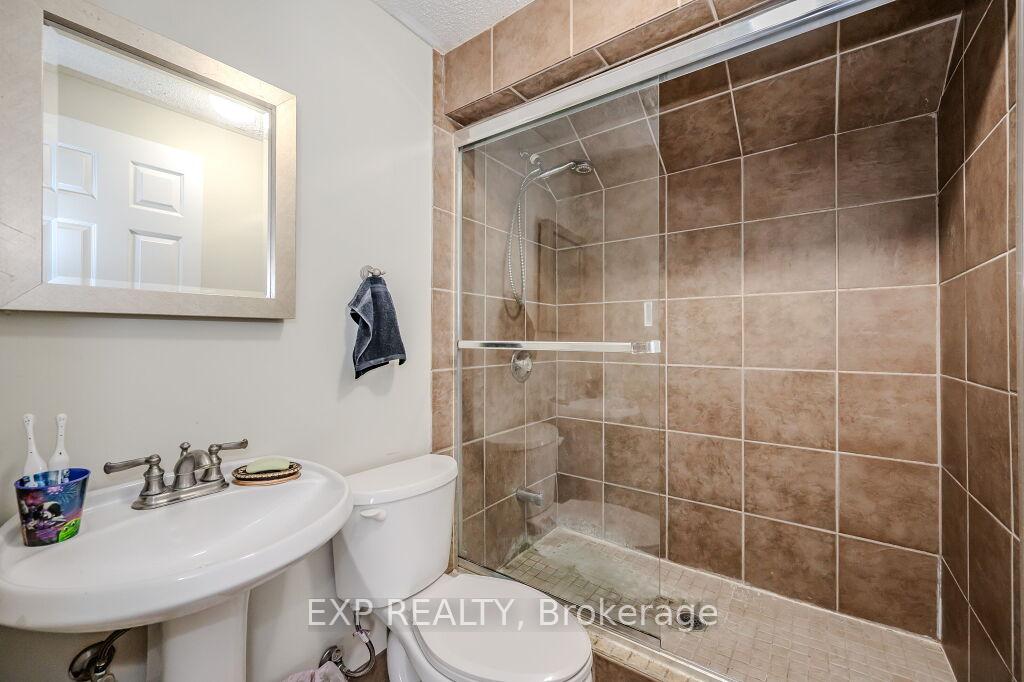 Photo 27 of 256 Highview Drive, Kitchener, Forest Heights — HOMEH