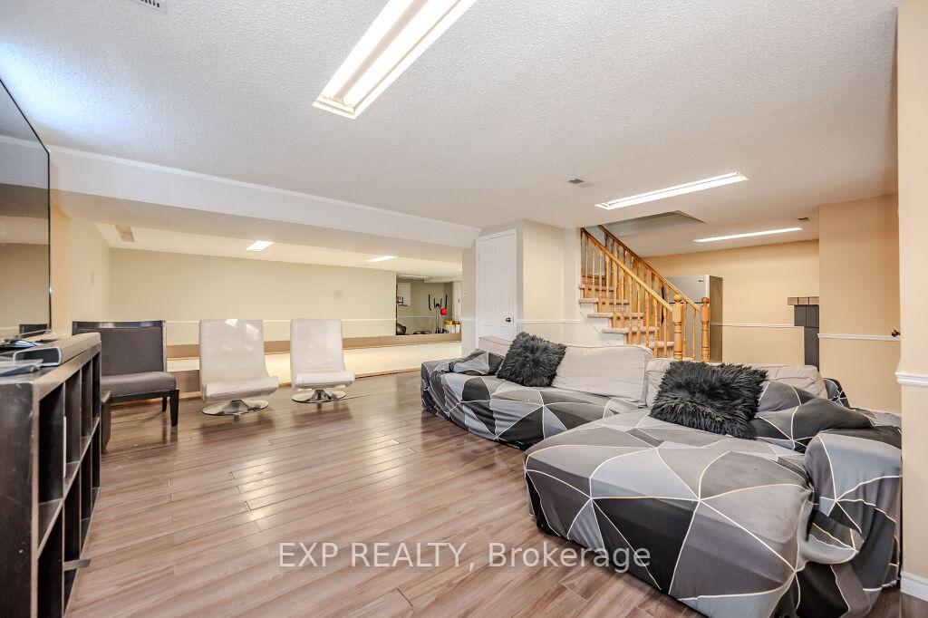 Photo 29 of 256 Highview Drive, Kitchener, Forest Heights — HOMEH
