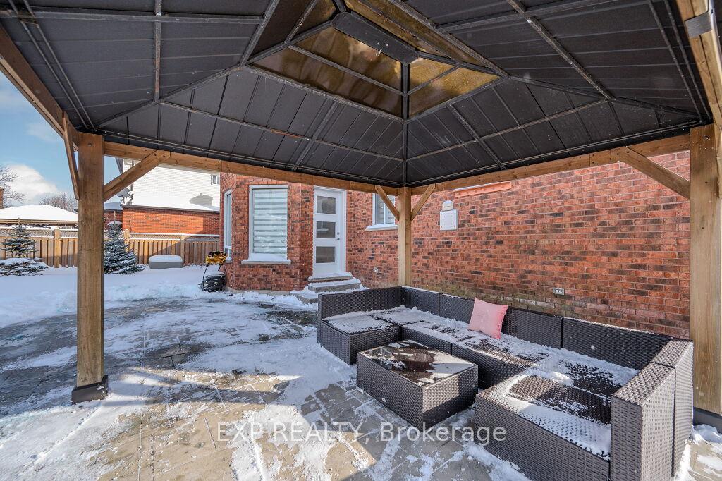 Photo 34 of 256 Highview Drive, Kitchener, Forest Heights — HOMEH