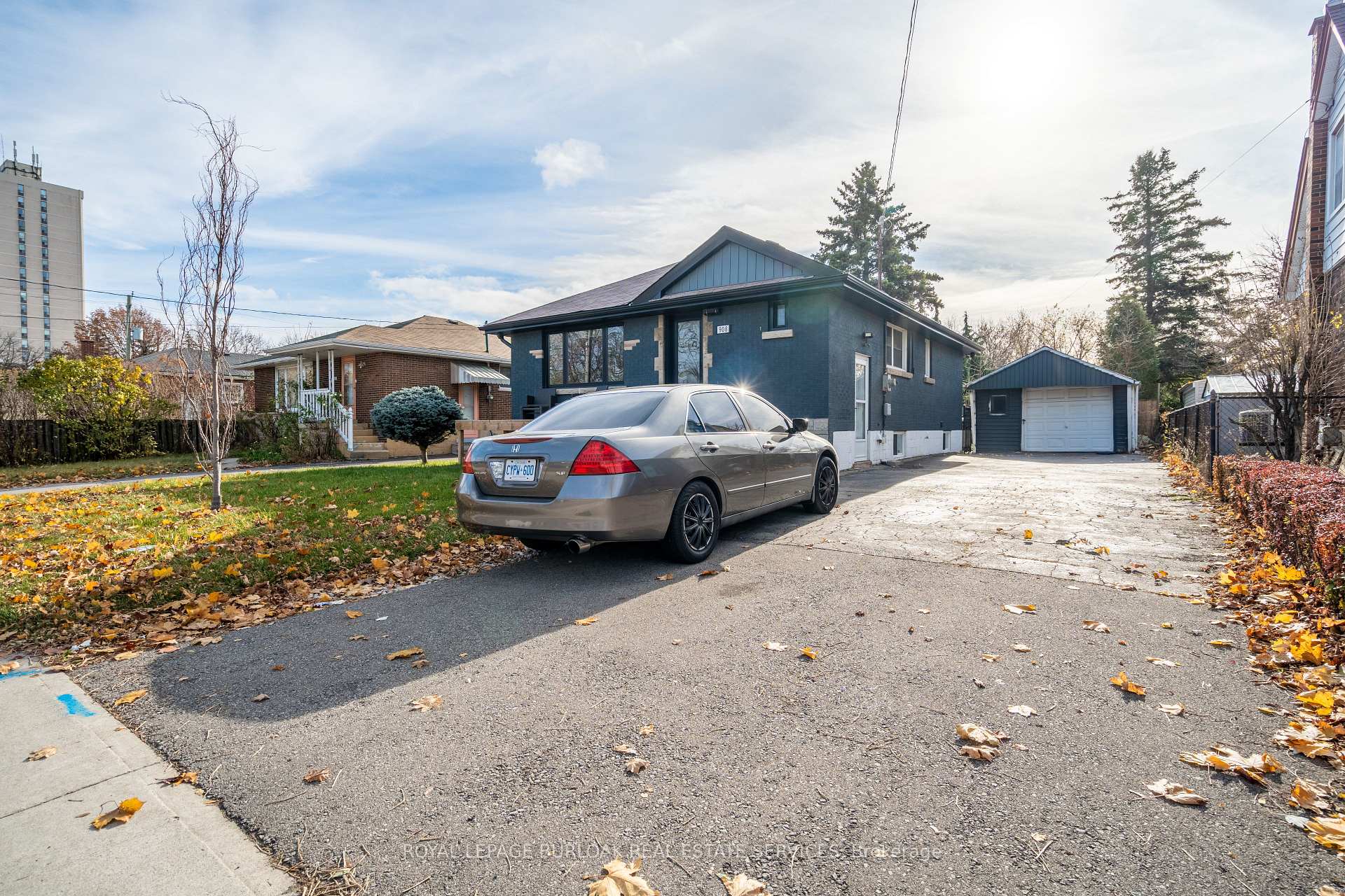 Photo 2 of Unit Main, 908 Fennell Avenue E, Hamilton, Macassa — HOMEH