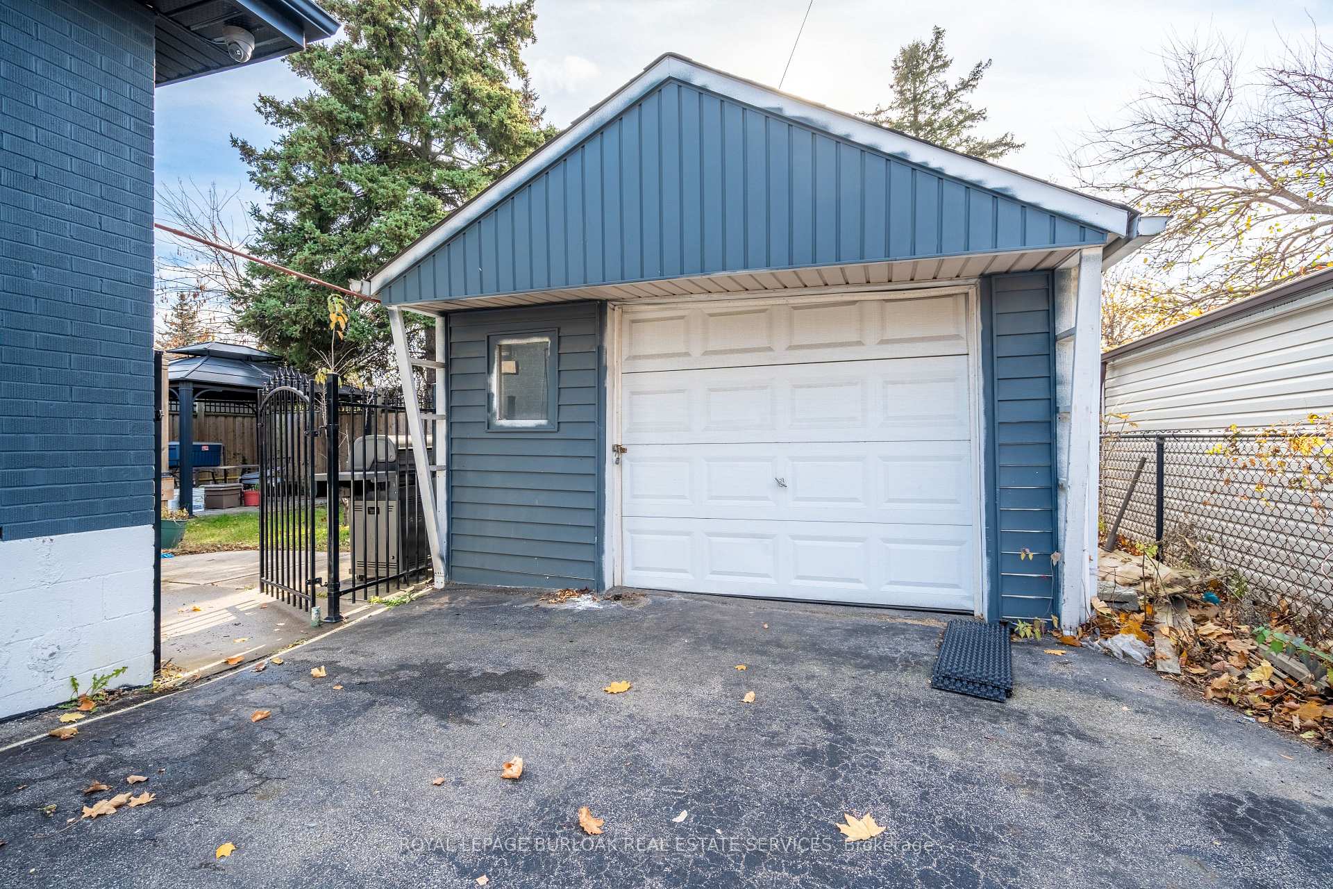 Photo 3 of Unit Main, 908 Fennell Avenue E, Hamilton, Macassa — HOMEH