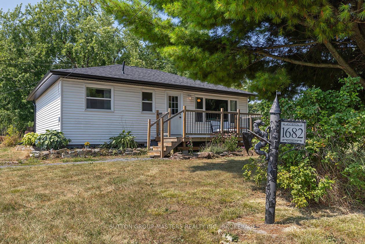 Front of 1682 Joyceville Road