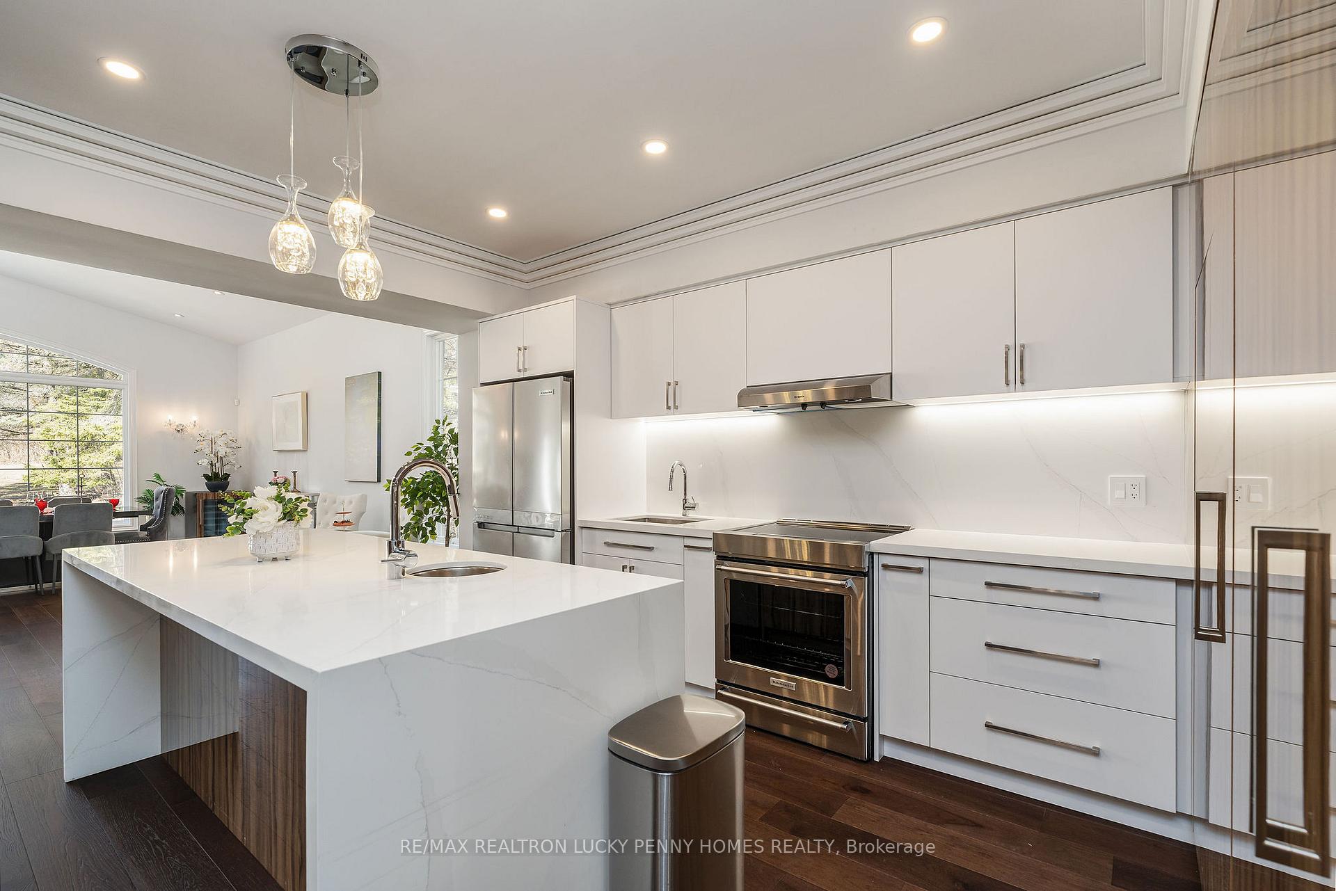 Photo 14 of 35 Cachet Parkway, Markham, Devil's Elbow — HOMEH