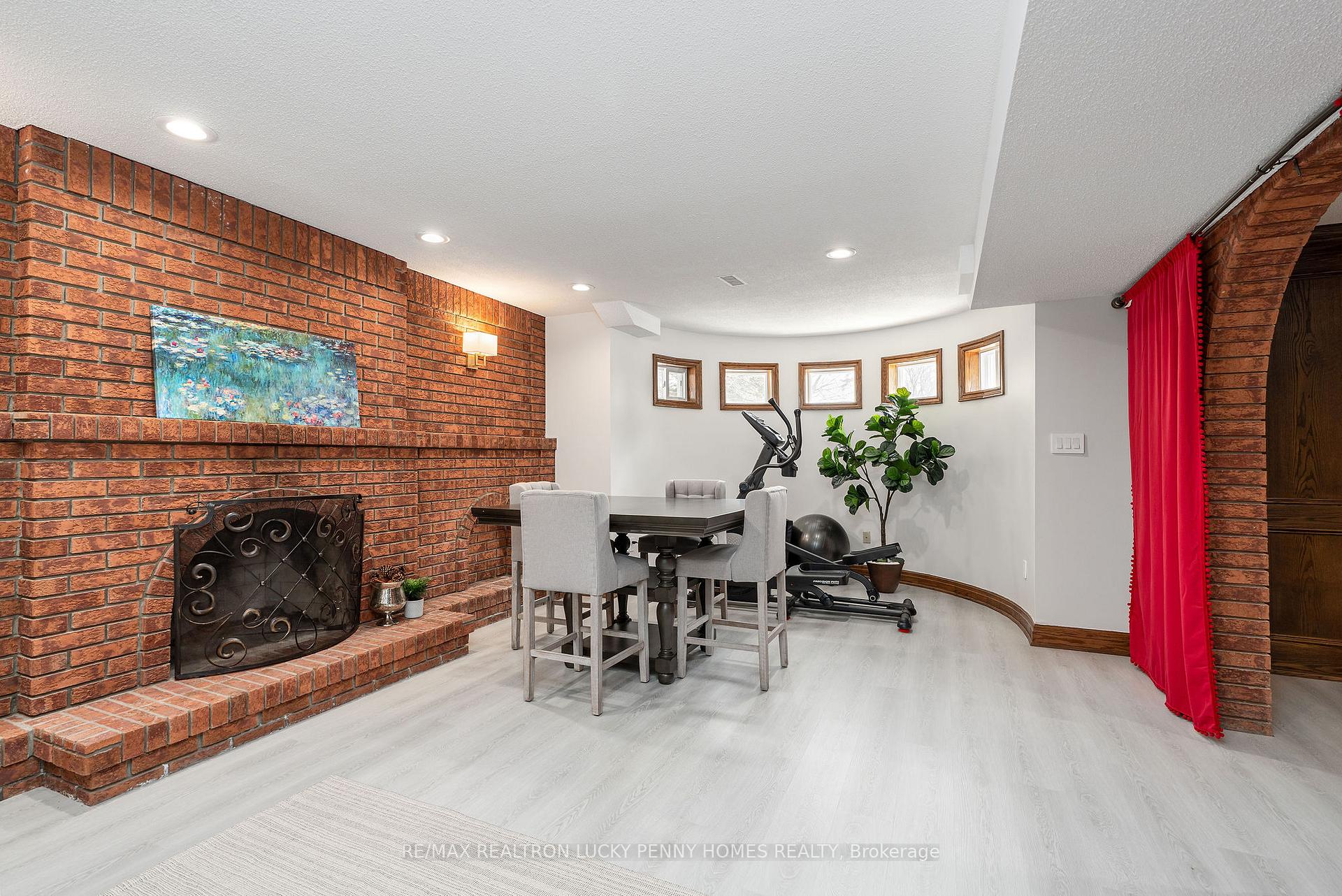 Photo 42 of 35 Cachet Parkway, Markham, Devil's Elbow — HOMEH