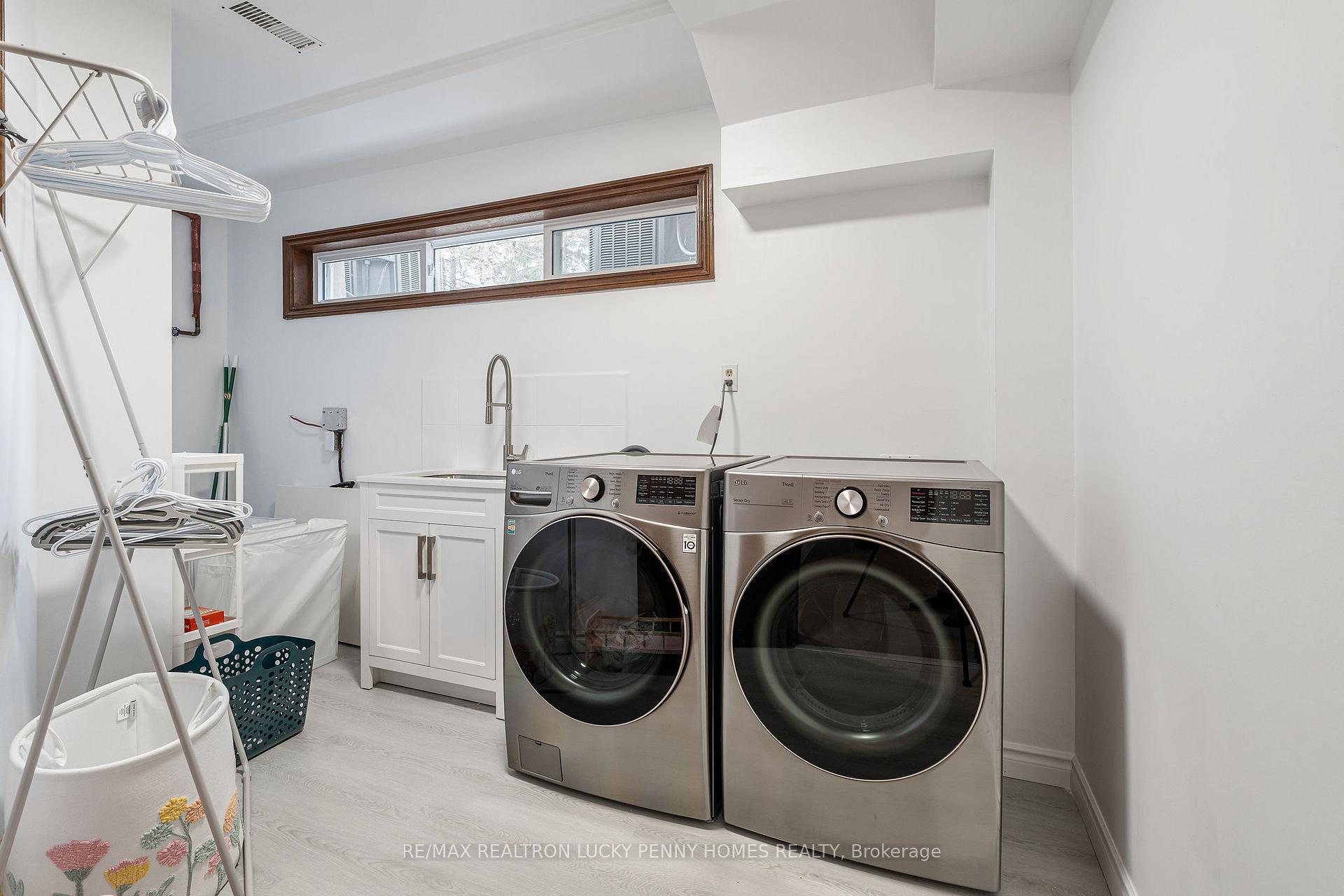 Photo 44 of 35 Cachet Parkway, Markham, Devil's Elbow — HOMEH