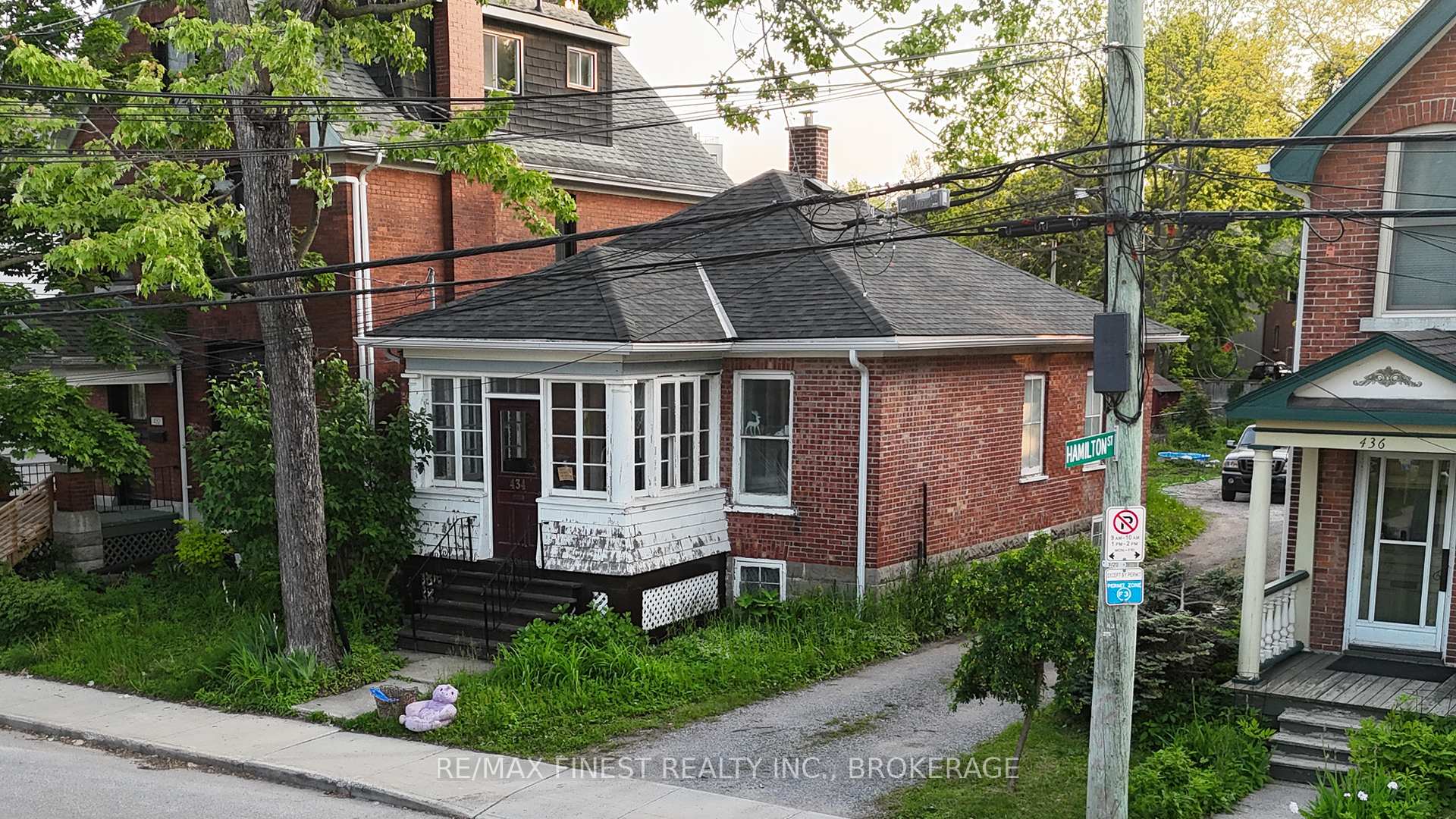 Front of 434 Alfred Street
