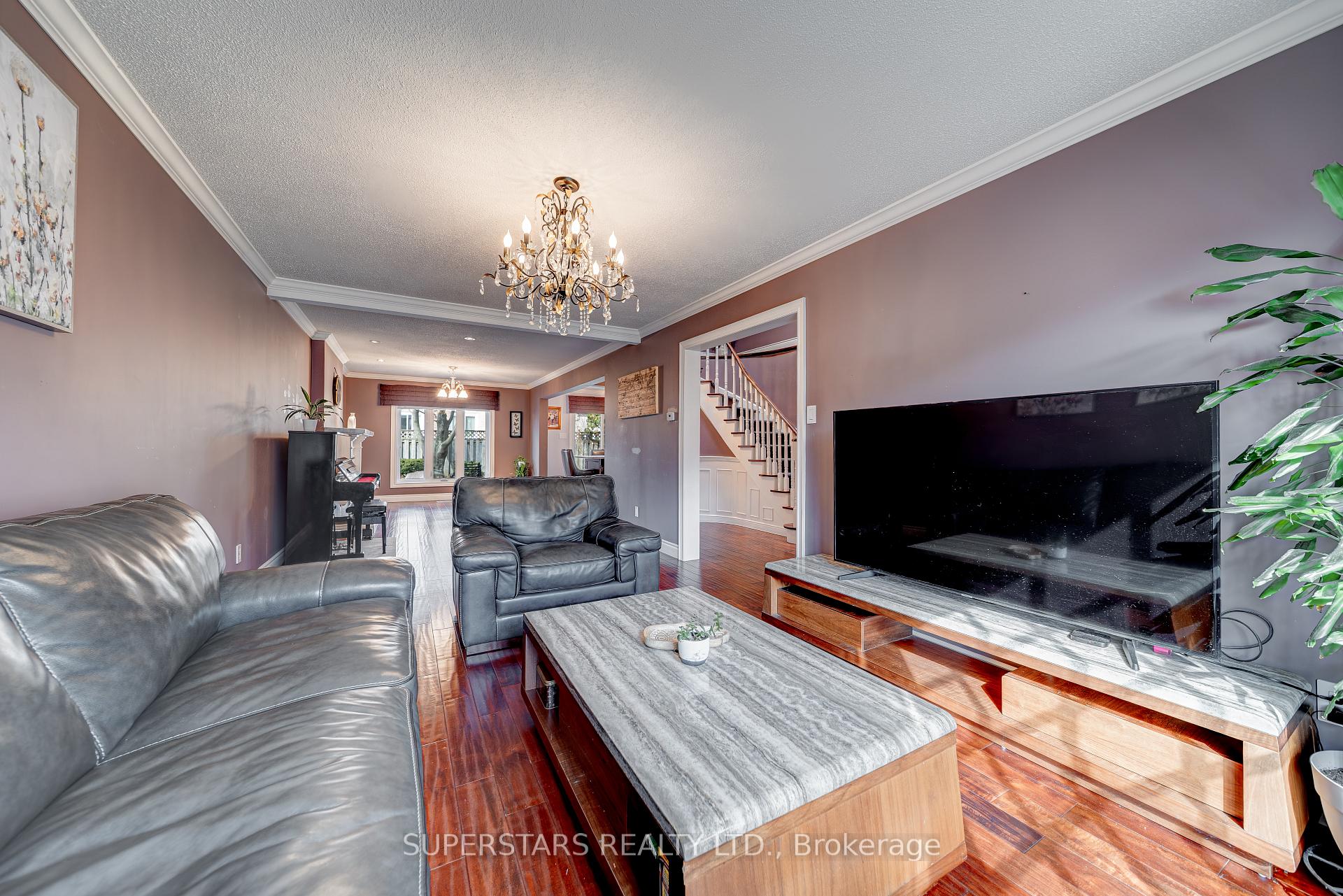 Photo 6 of 72 Crandall Drive, Markham, Raymerville — HOMEH