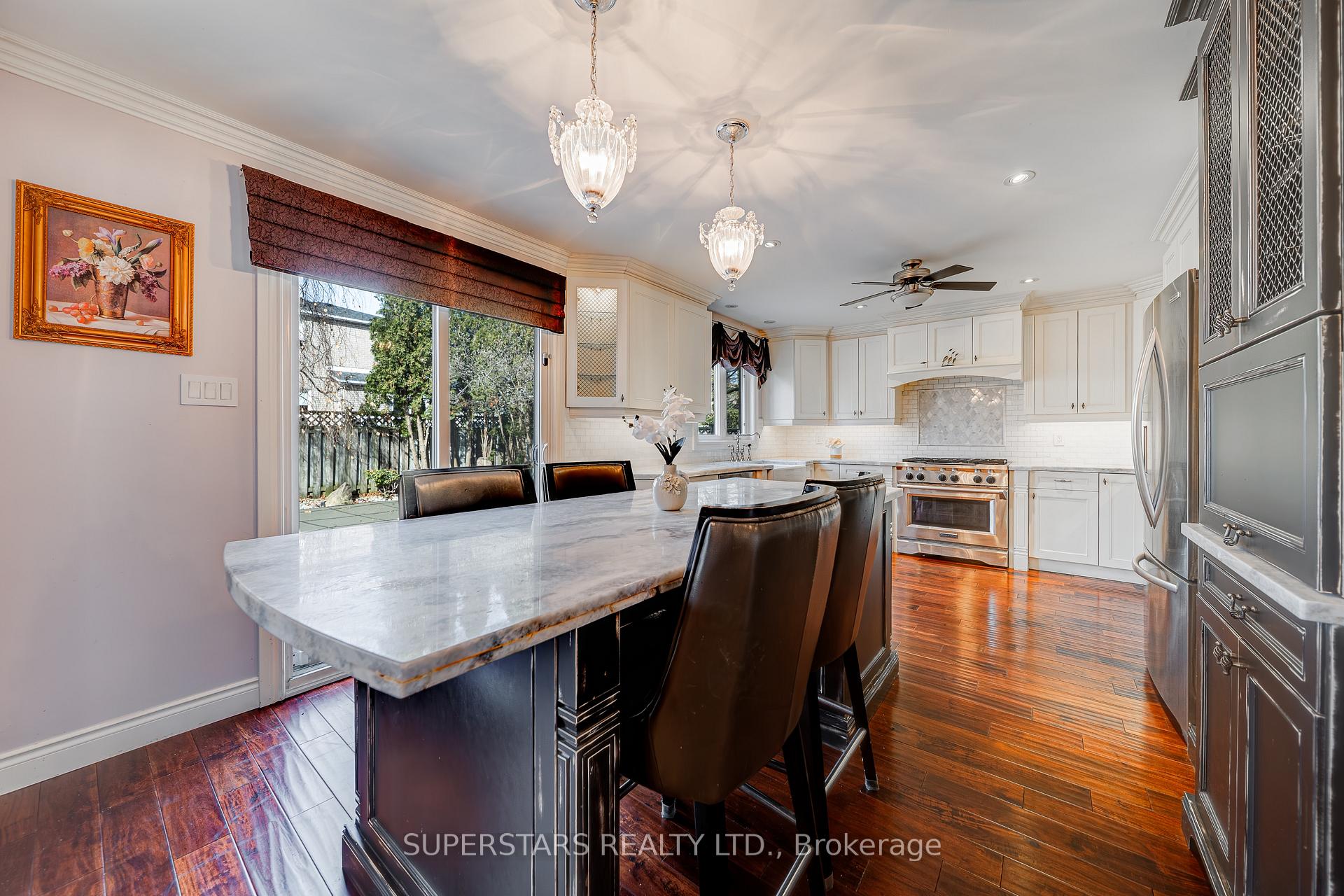 Photo 11 of 72 Crandall Drive, Markham, Raymerville — HOMEH