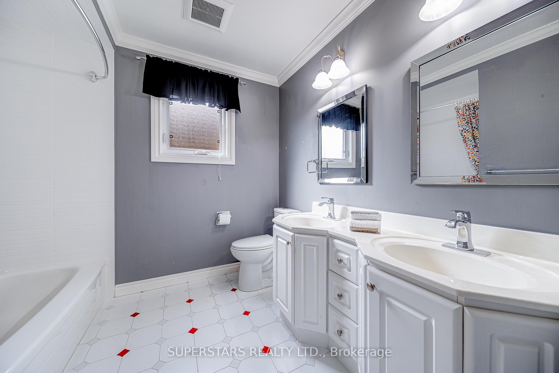 Photo 25 of 72 Crandall Drive, Markham, Raymerville — HOMEH