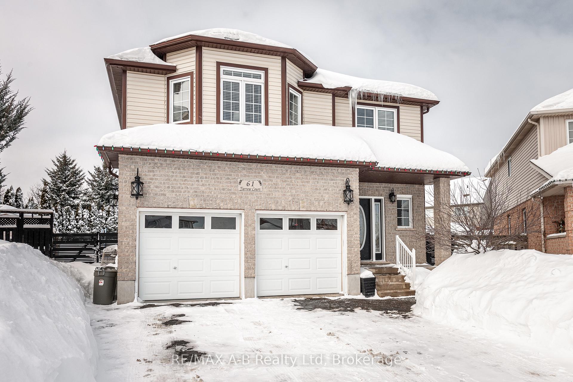 Photo 1 of 61 Yarrow Court, Kitchener — HOMEH