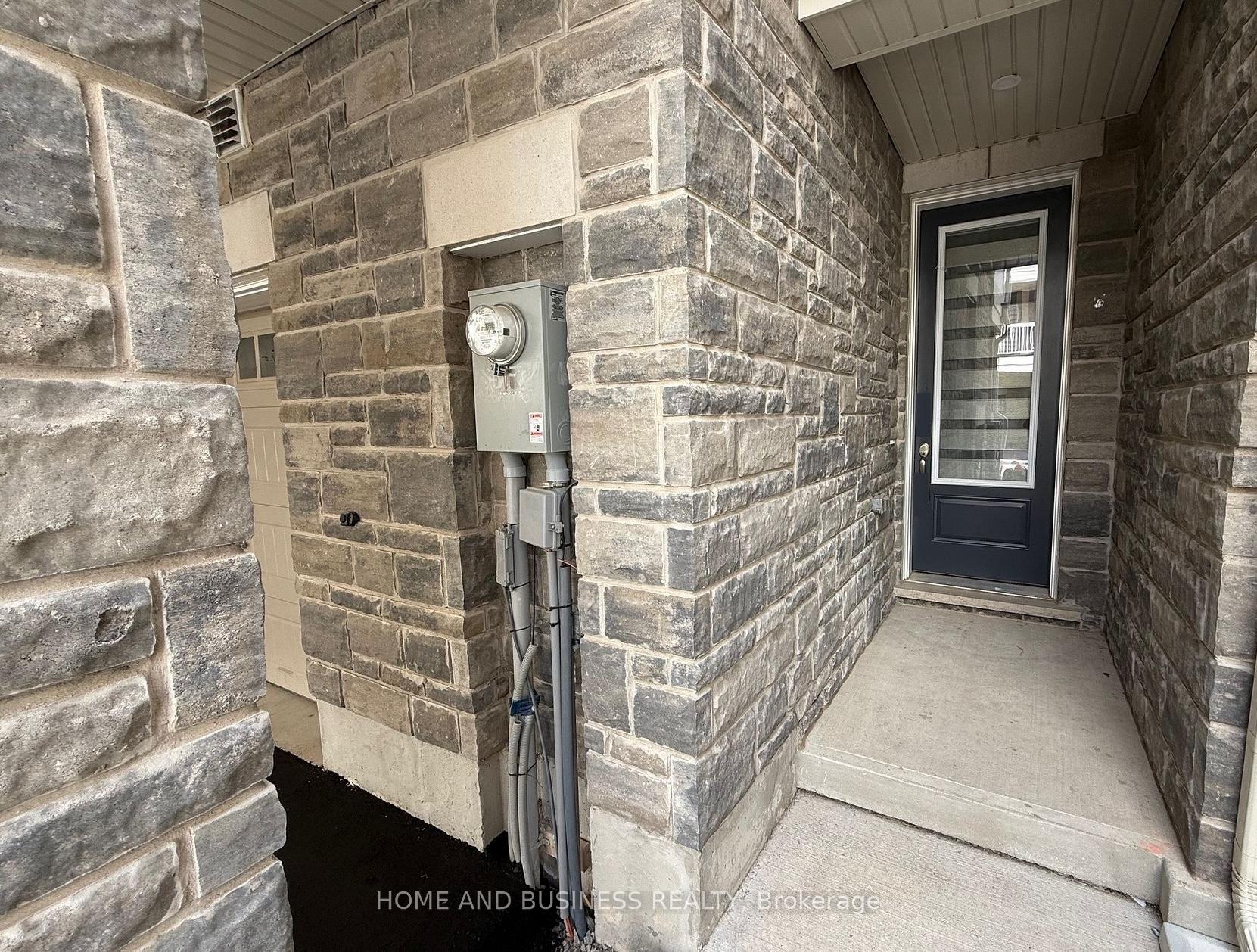 Photo 2 of Unit 43, 1317 Leriche Way, Milton, Bowes — HOMEH