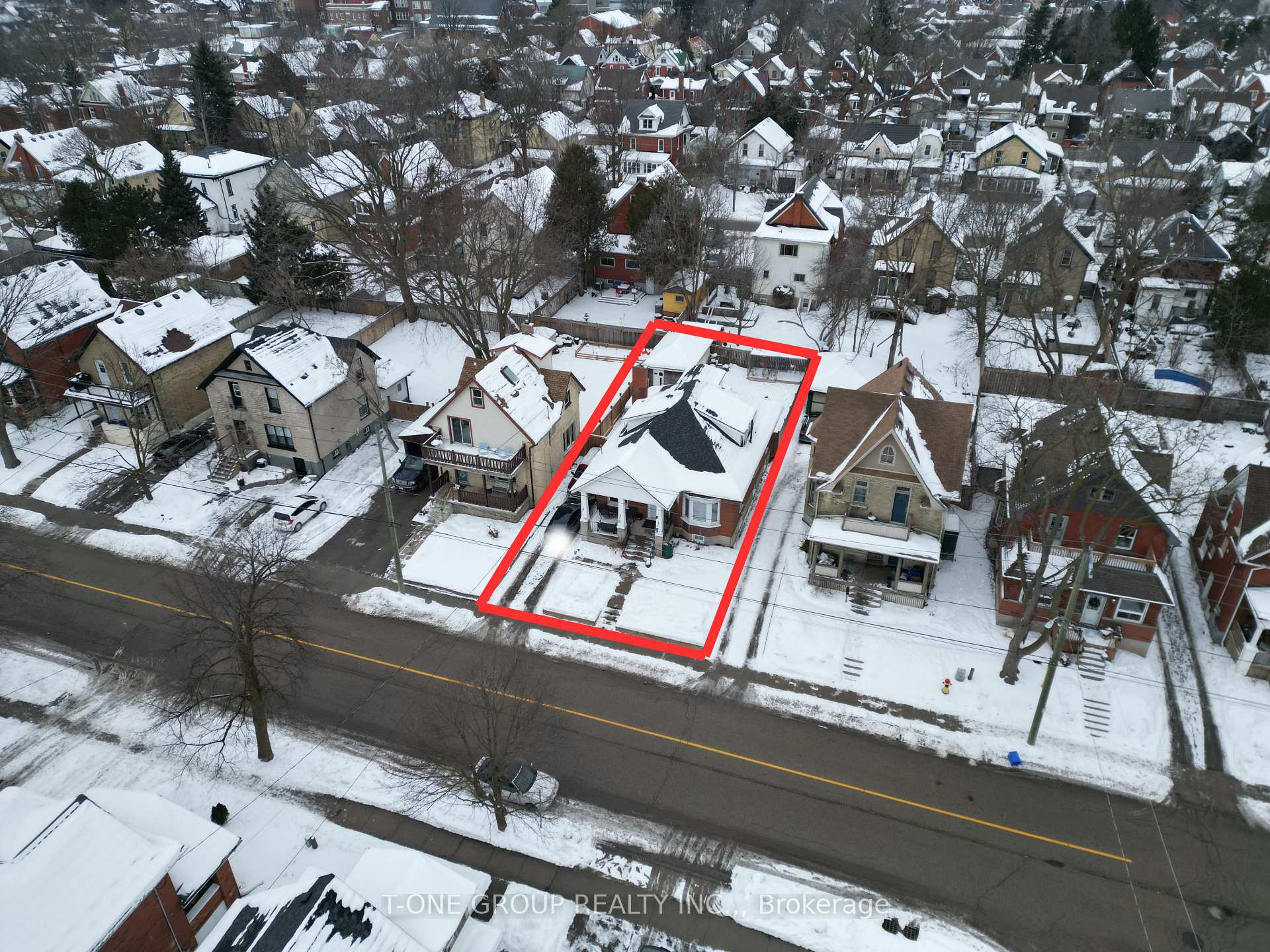 Photo 12 of 66 Krug Street, Kitchener — HOMEH