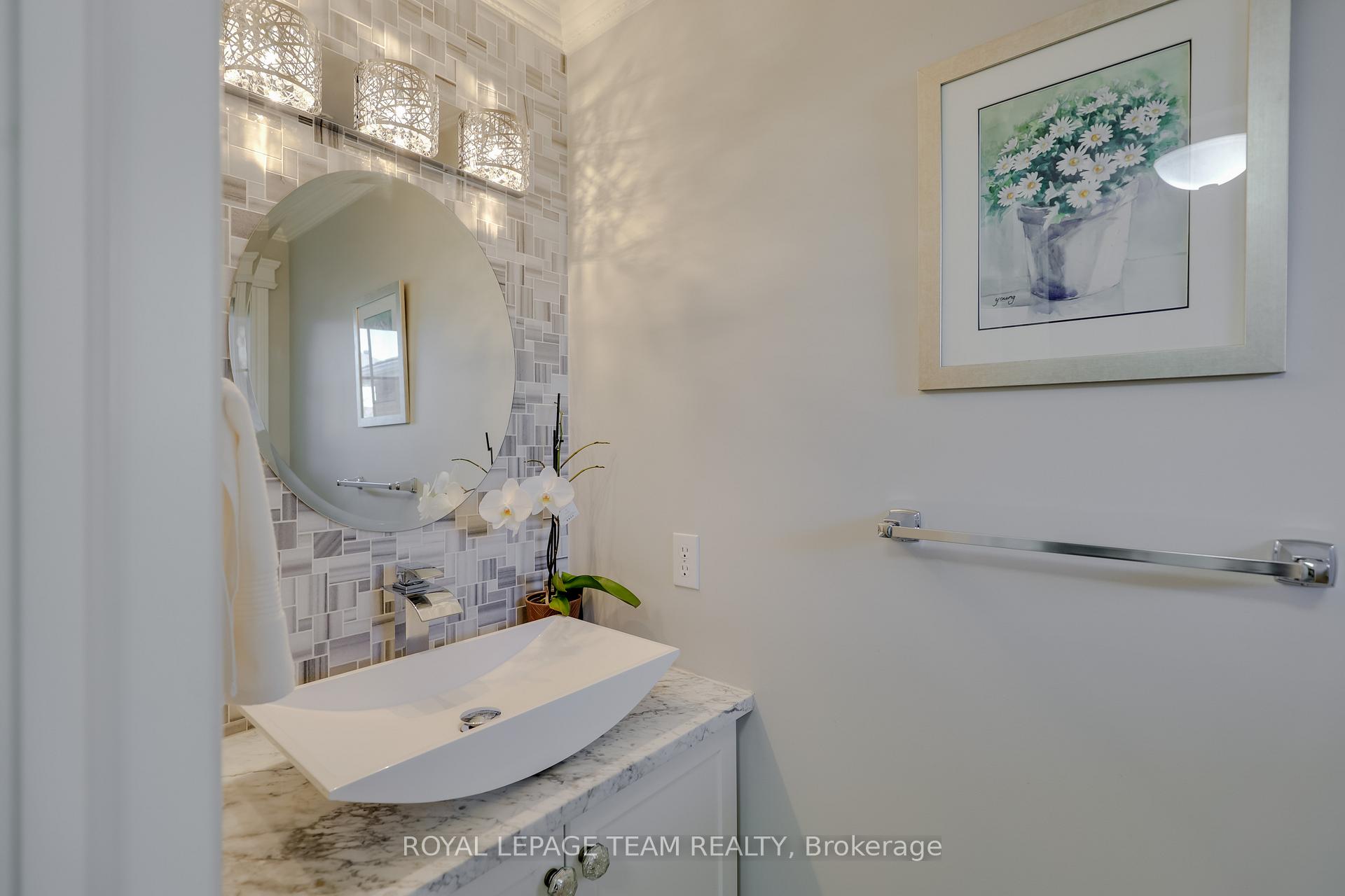 Photo 4 of 22 Sherring Crescent, Ottawa, Kanata - Kanata Lakes/Heritage Hills — HOMEH