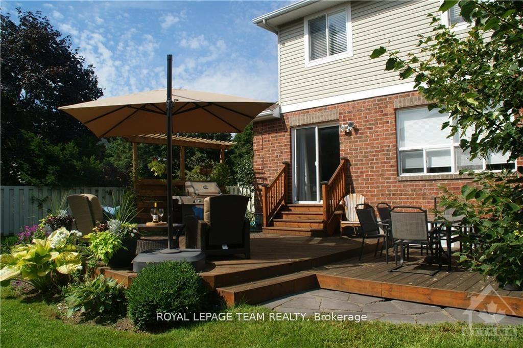Photo 37 of 22 Sherring Crescent, Ottawa, Kanata - Kanata Lakes/Heritage Hills — HOMEH