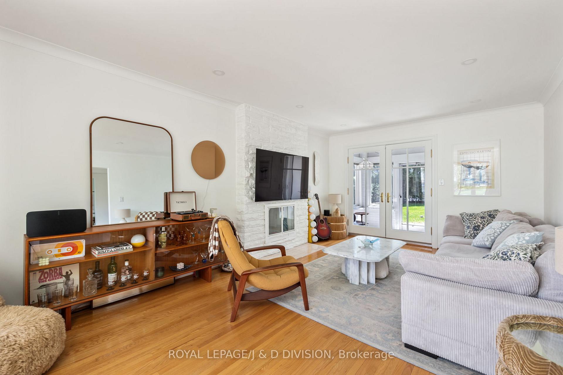Photo 4 of 33 Almond Avenue, Markham, Grandview — HOMEH