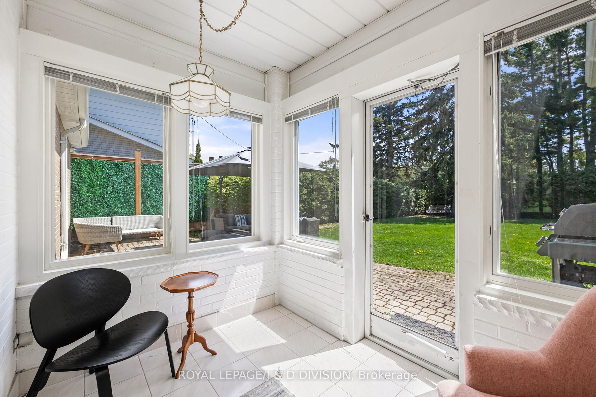 Photo 6 of 33 Almond Avenue, Markham, Grandview — HOMEH