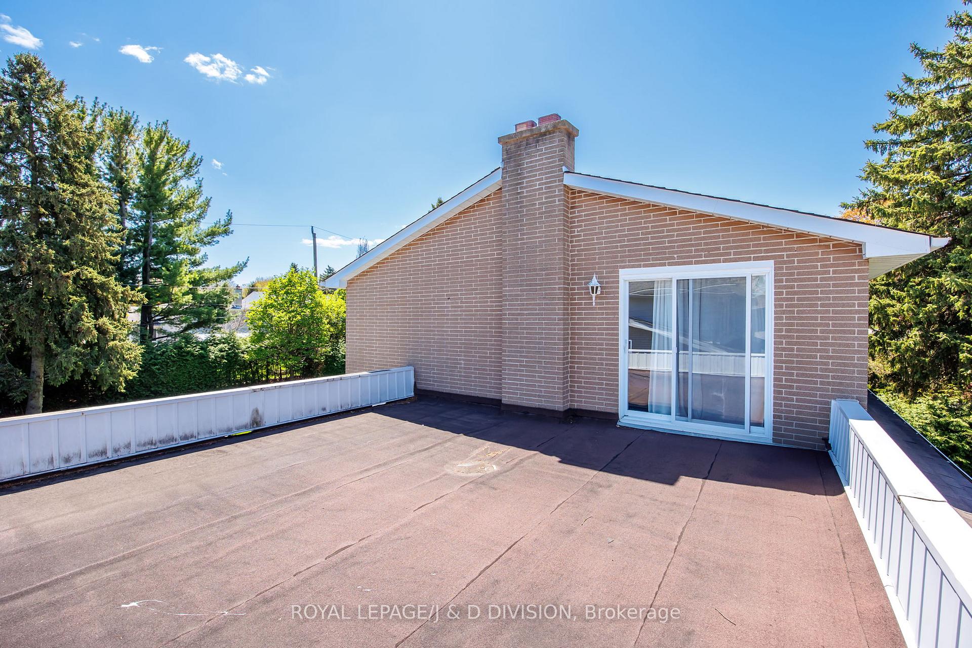Photo 24 of 33 Almond Avenue, Markham, Grandview — HOMEH