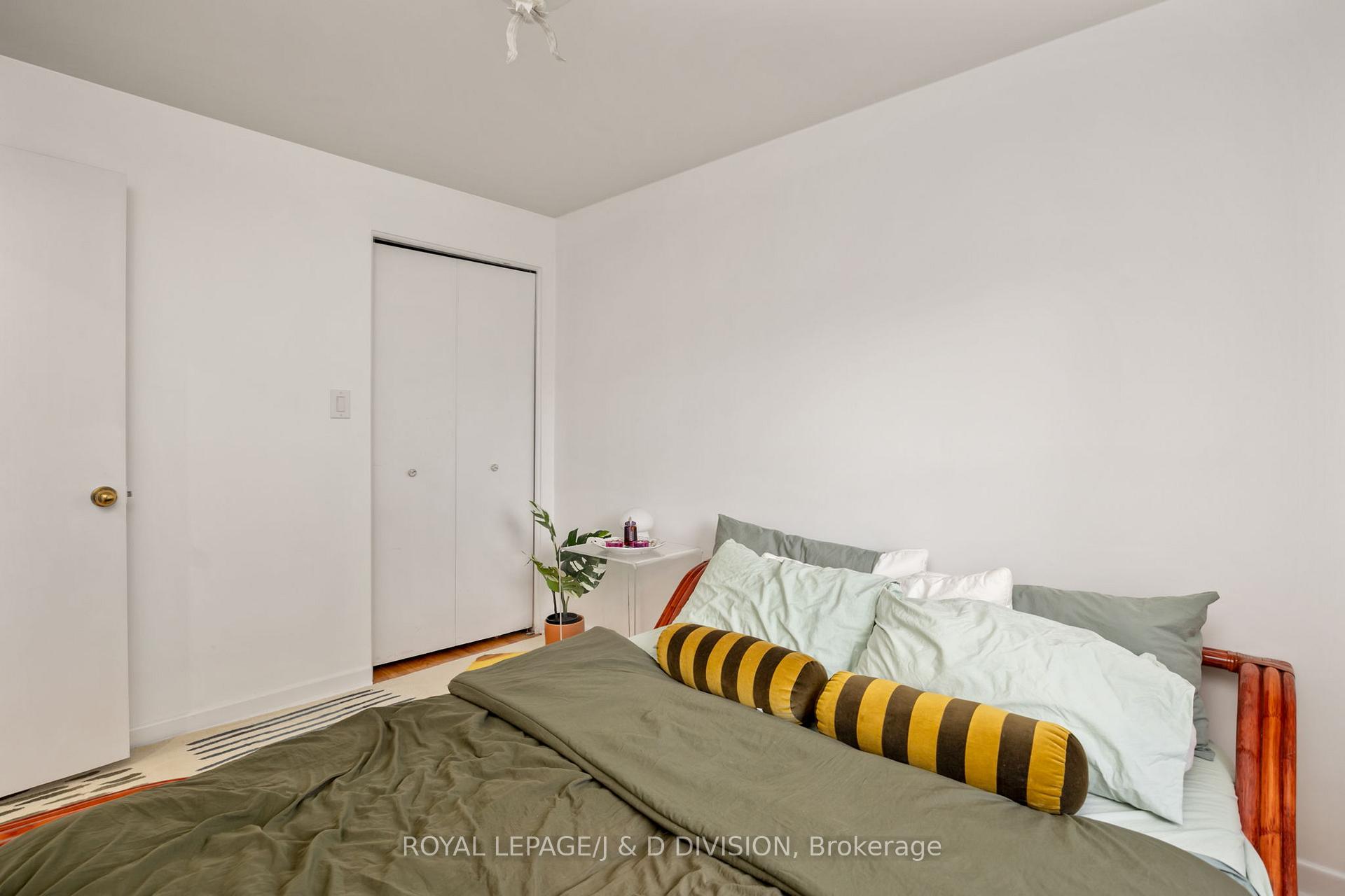 Photo 26 of 33 Almond Avenue, Markham, Grandview — HOMEH