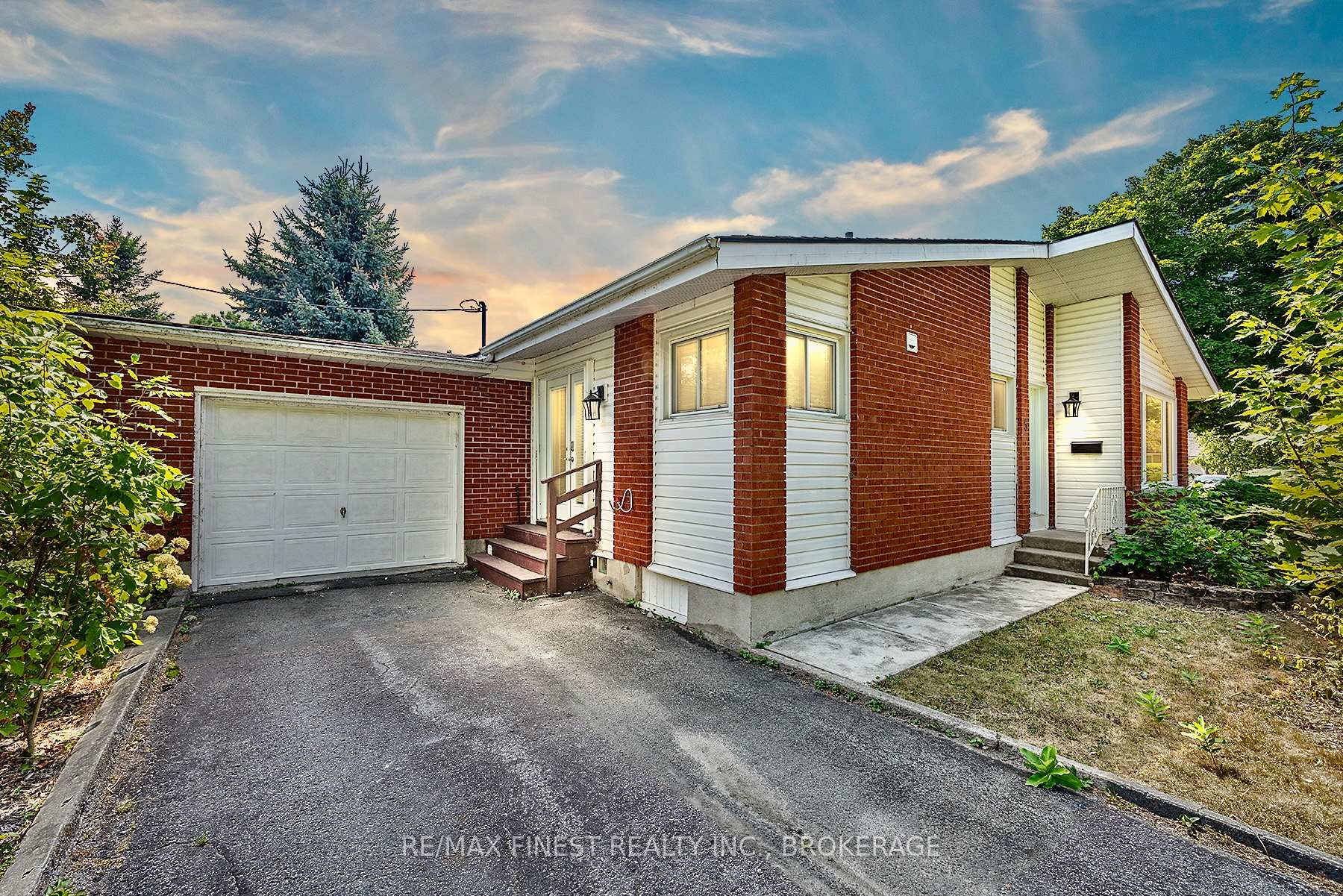 Front of 5 Michael Grass Crescent