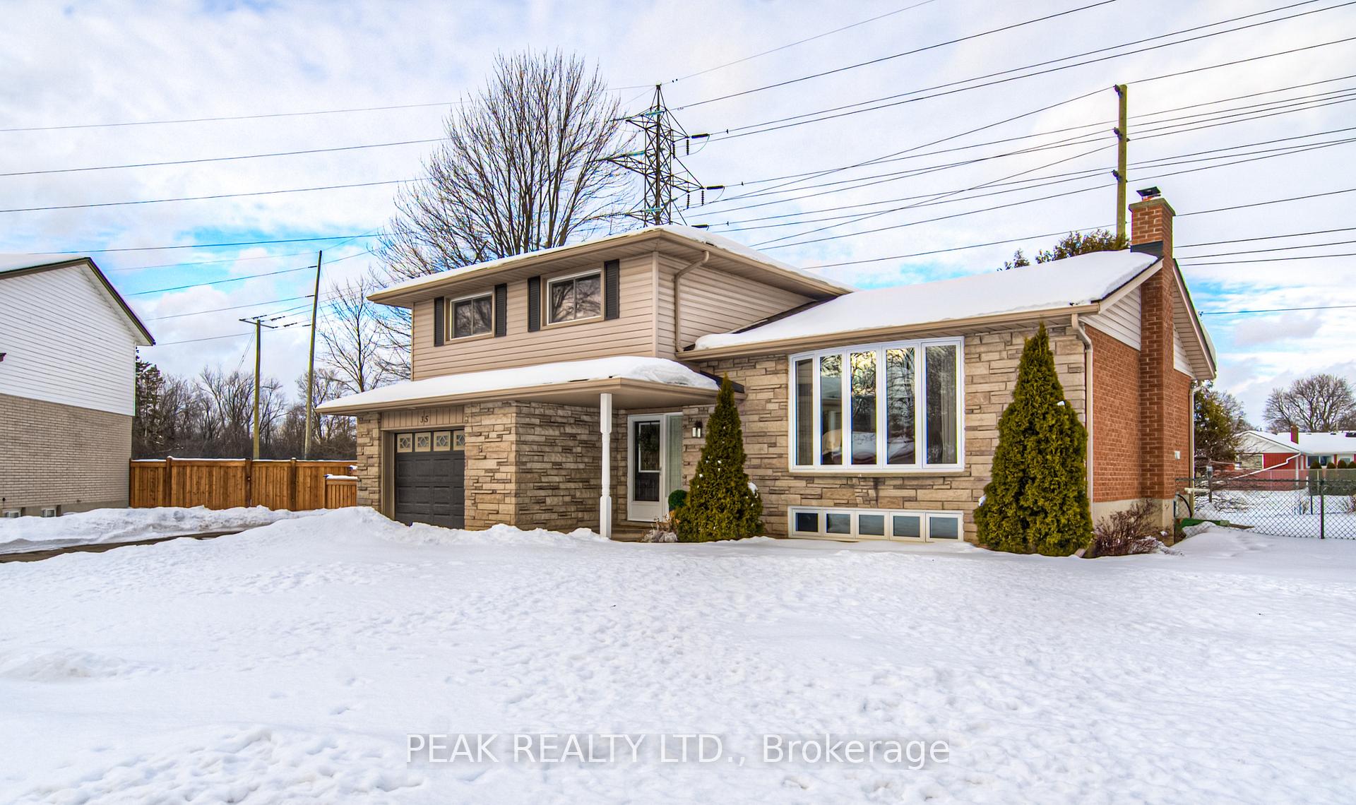 Photo 2 of 35 Dalewood Drive, Kitchener — HOMEH