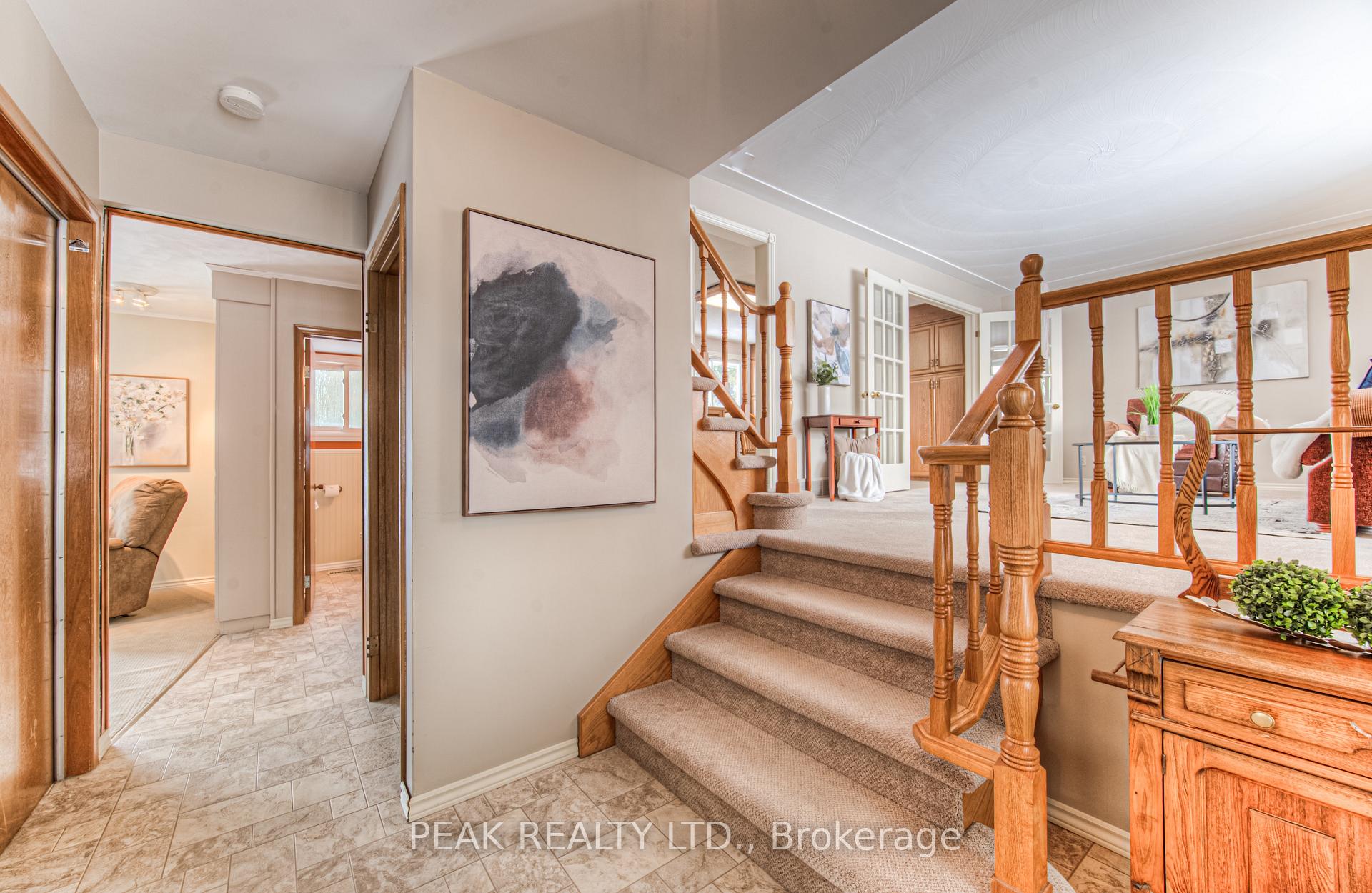 Photo 6 of 35 Dalewood Drive, Kitchener — HOMEH