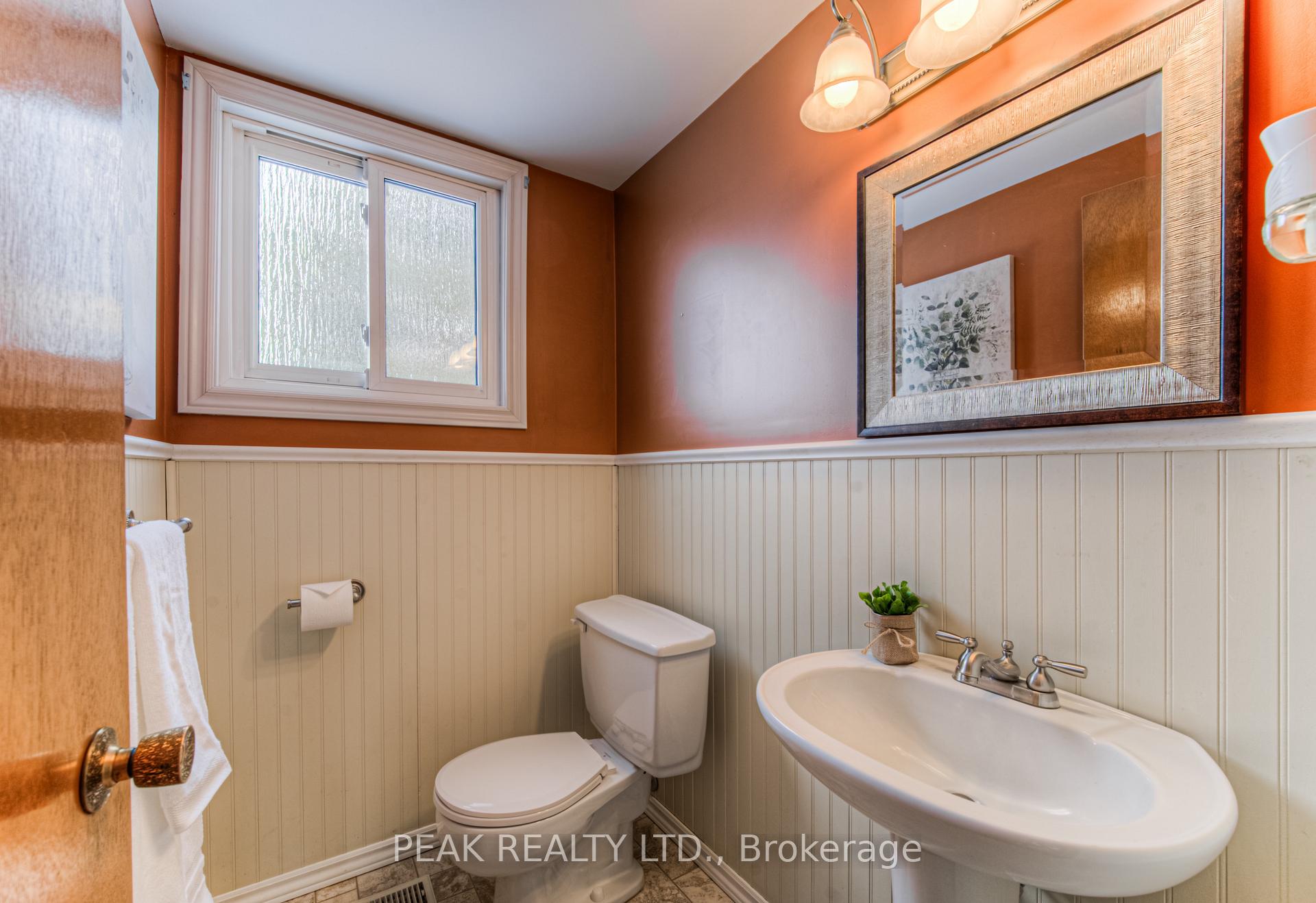 Photo 7 of 35 Dalewood Drive, Kitchener — HOMEH