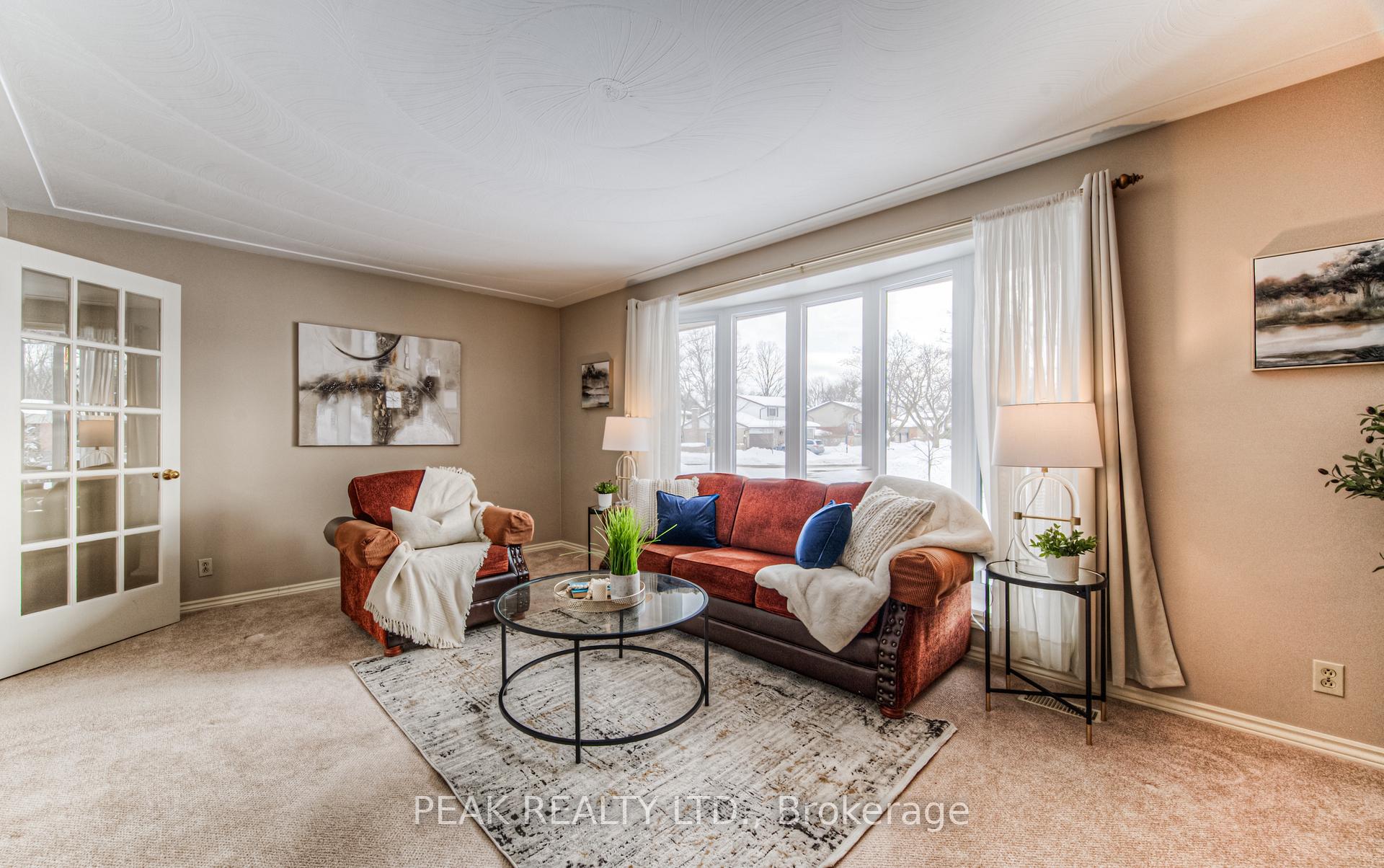 Photo 11 of 35 Dalewood Drive, Kitchener — HOMEH