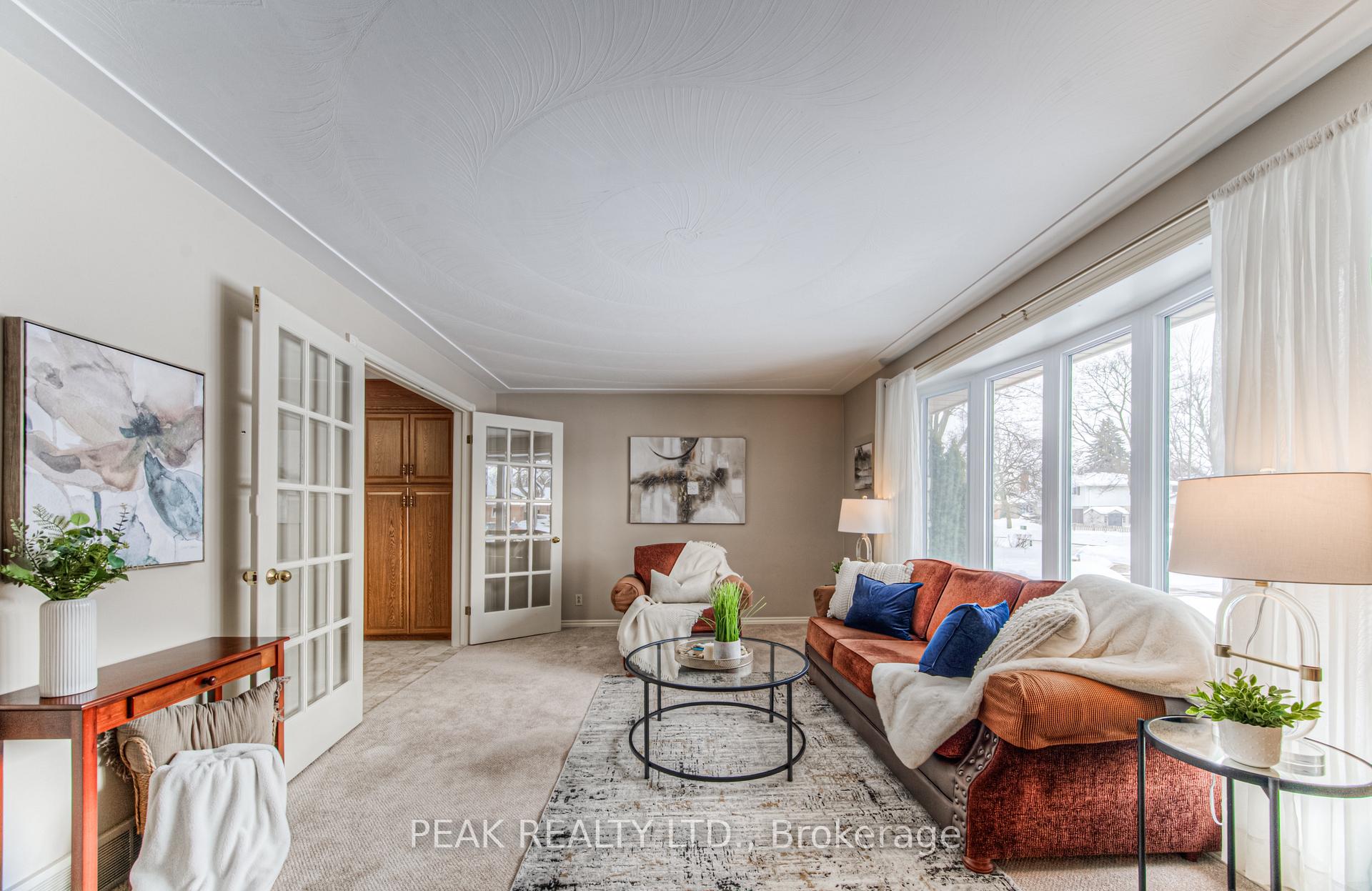 Photo 12 of 35 Dalewood Drive, Kitchener — HOMEH