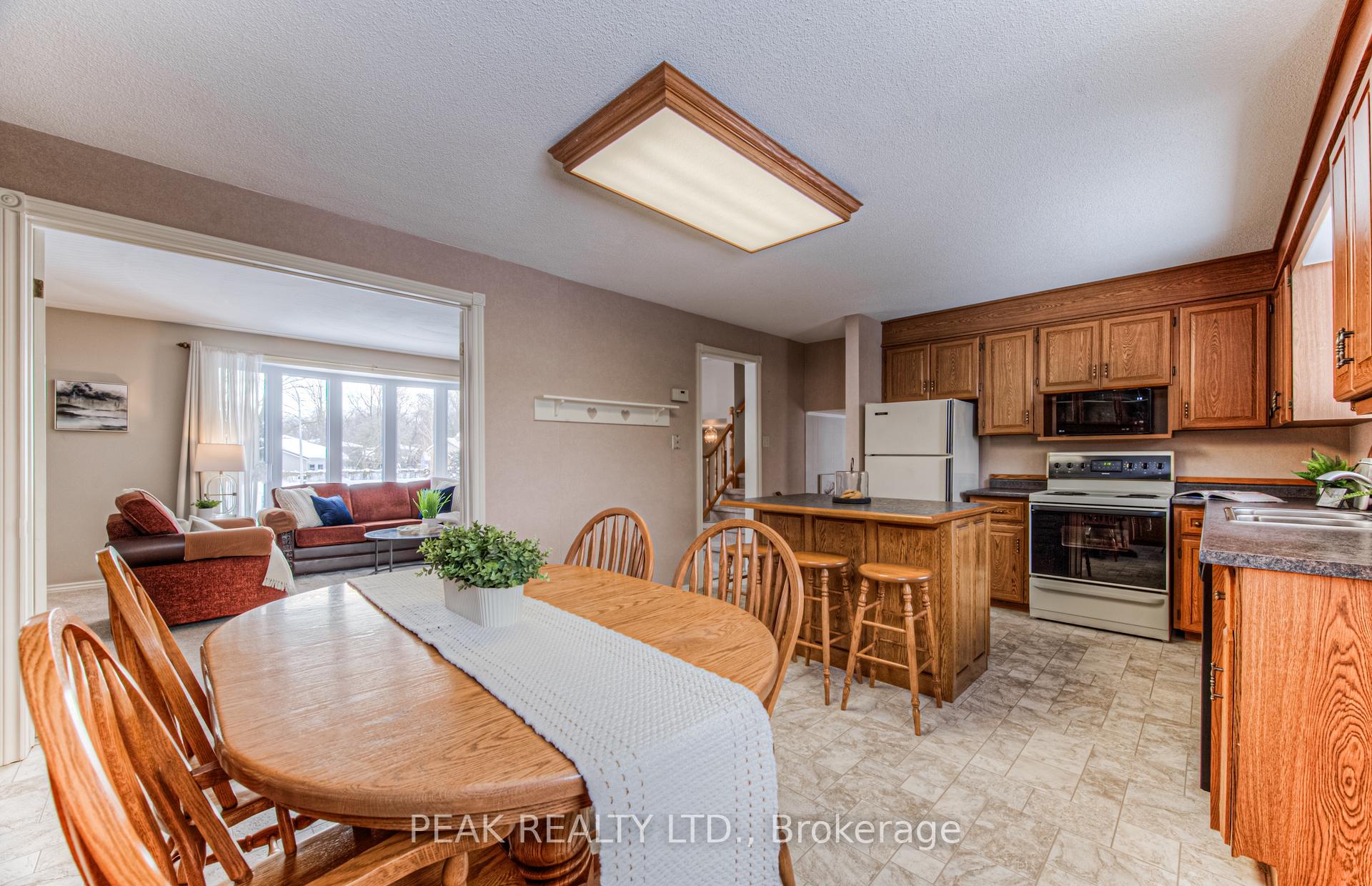 Photo 20 of 35 Dalewood Drive, Kitchener — HOMEH