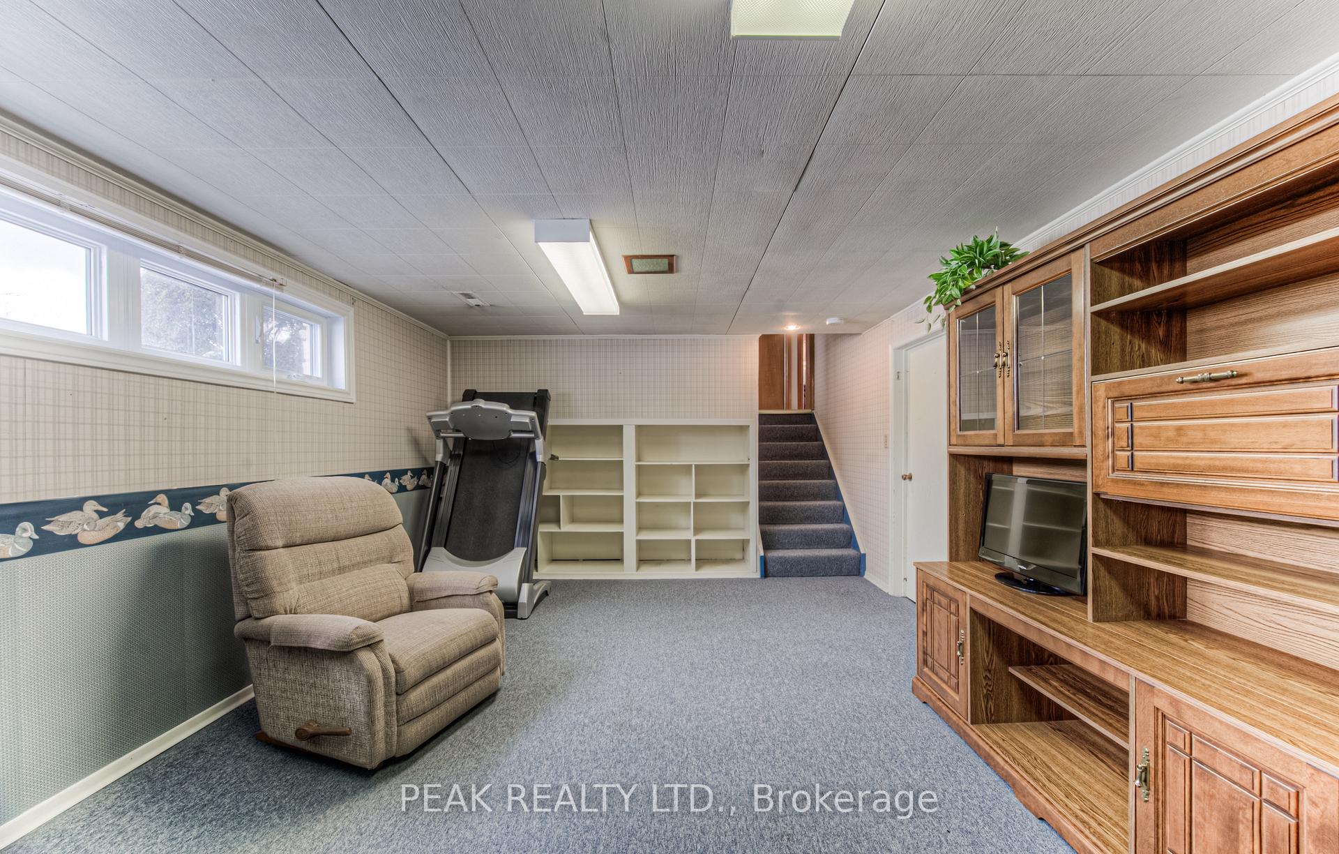 Photo 36 of 35 Dalewood Drive, Kitchener — HOMEH