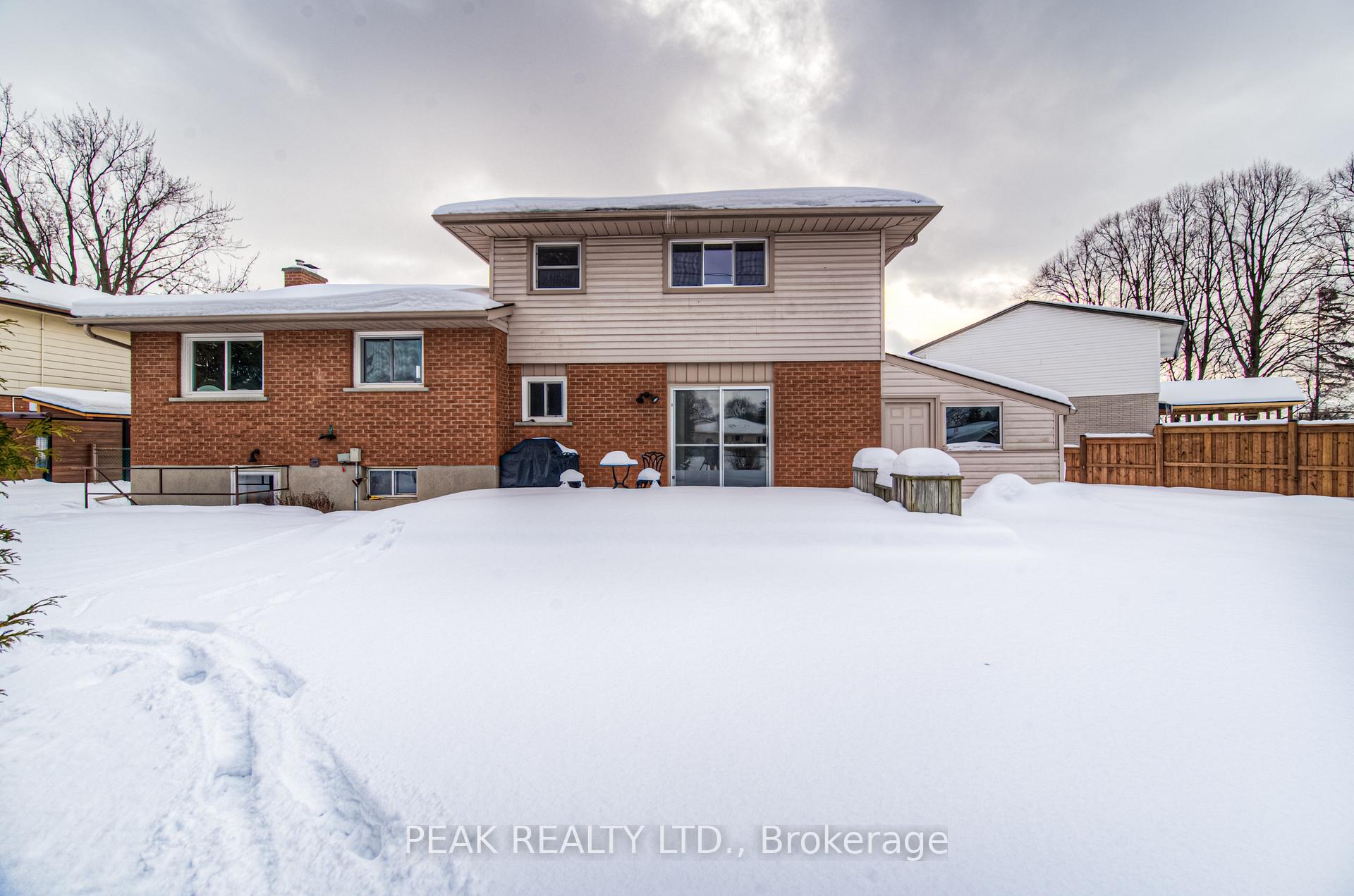 Photo 40 of 35 Dalewood Drive, Kitchener — HOMEH