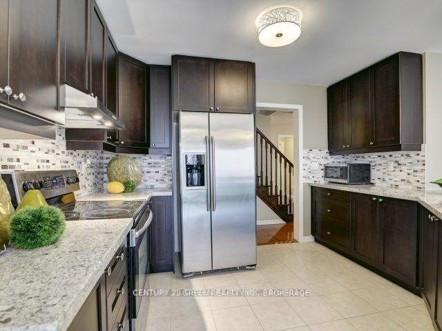 Photo 9 of 73 Ruhl Drive, Milton, Willmott — HOMEH