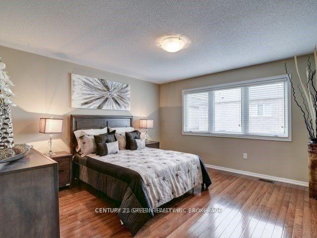 Photo 14 of 73 Ruhl Drive, Milton, Willmott — HOMEH