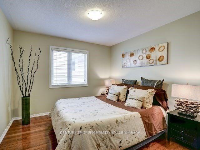 Photo 16 of 73 Ruhl Drive, Milton, Willmott — HOMEH