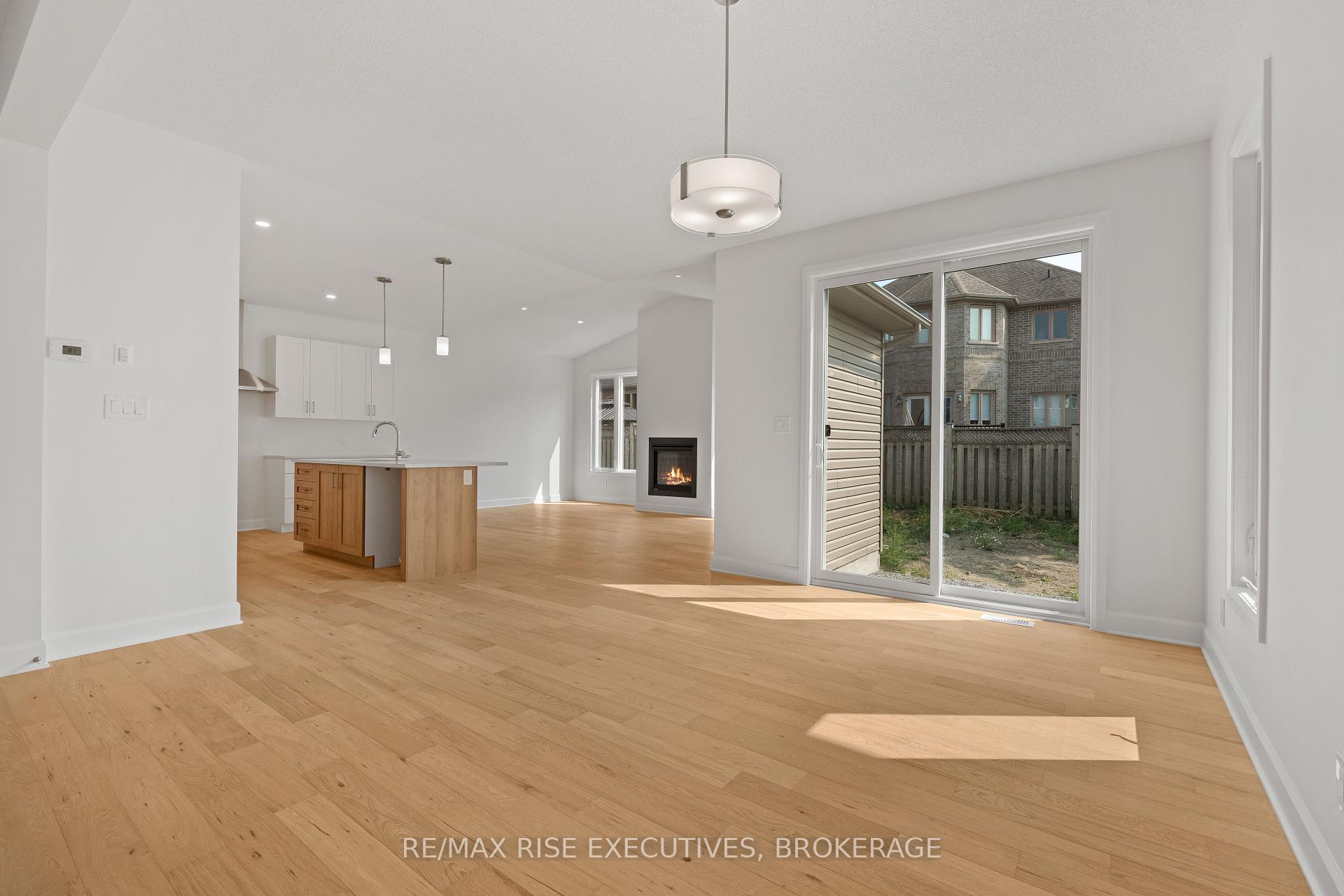 Photo 15 of 921 Goodwin Drive, Kingston, City Northwest — HOMEH