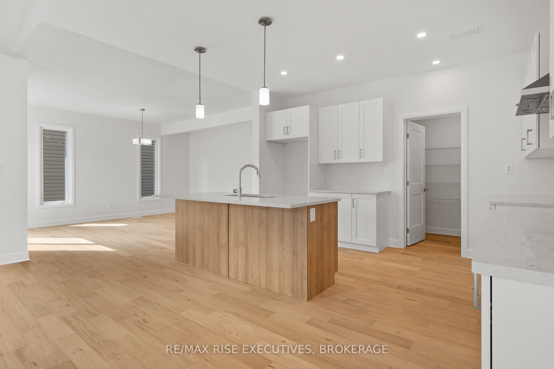 Photo 18 of 921 Goodwin Drive, Kingston, City Northwest — HOMEH