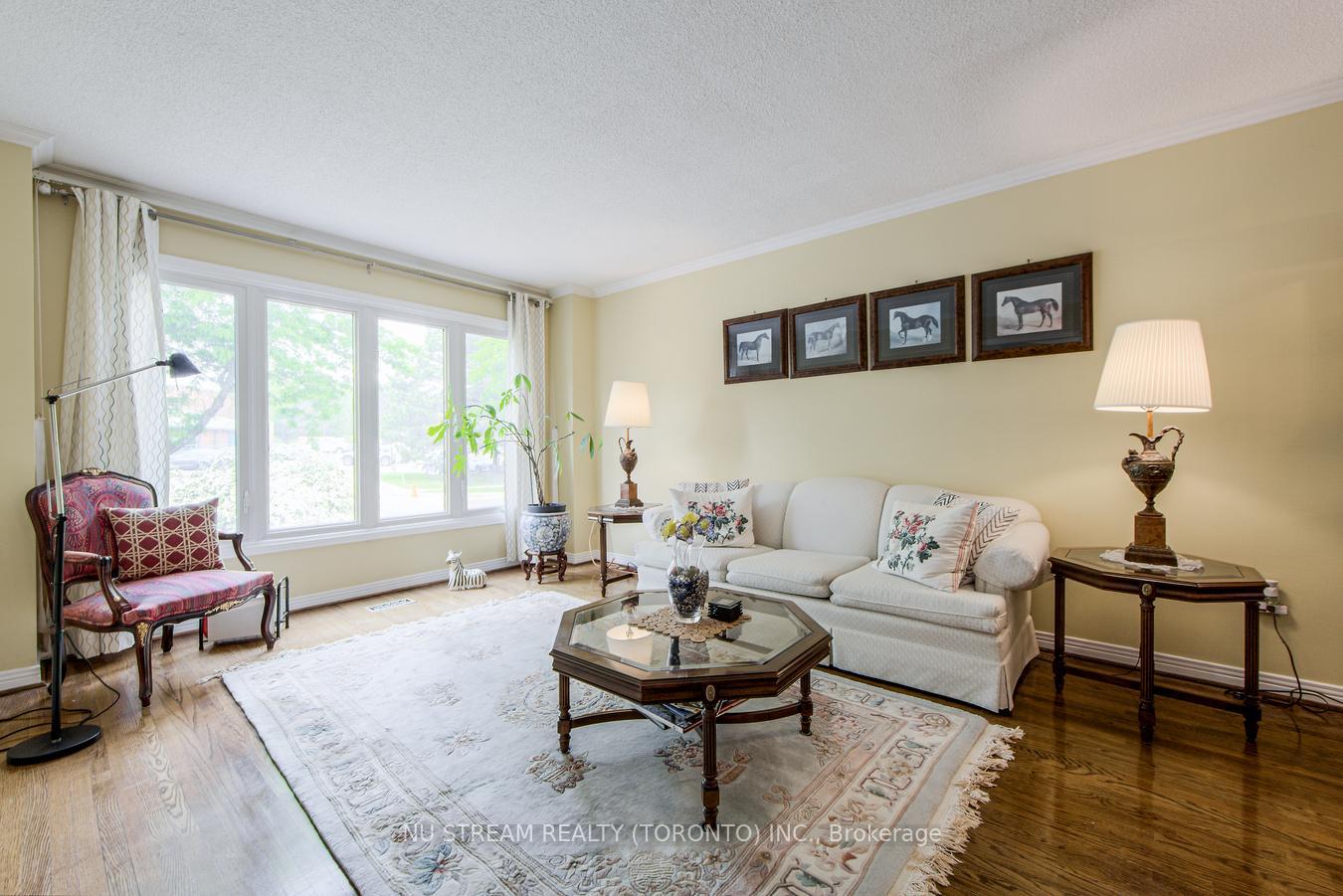 Photo 6 of 61 Coledale Road, Markham, Unionville — HOMEH