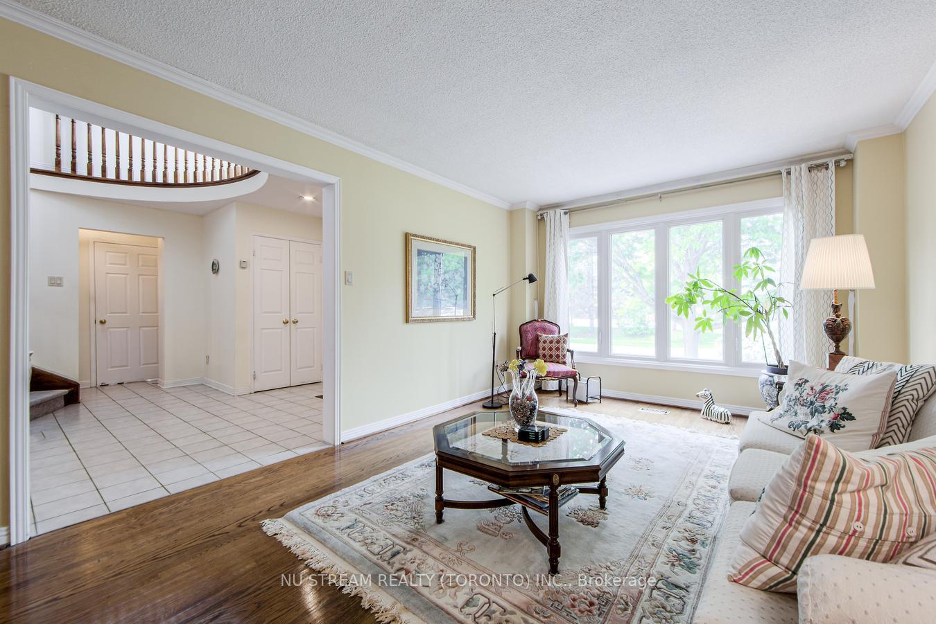 Photo 7 of 61 Coledale Road, Markham, Unionville — HOMEH