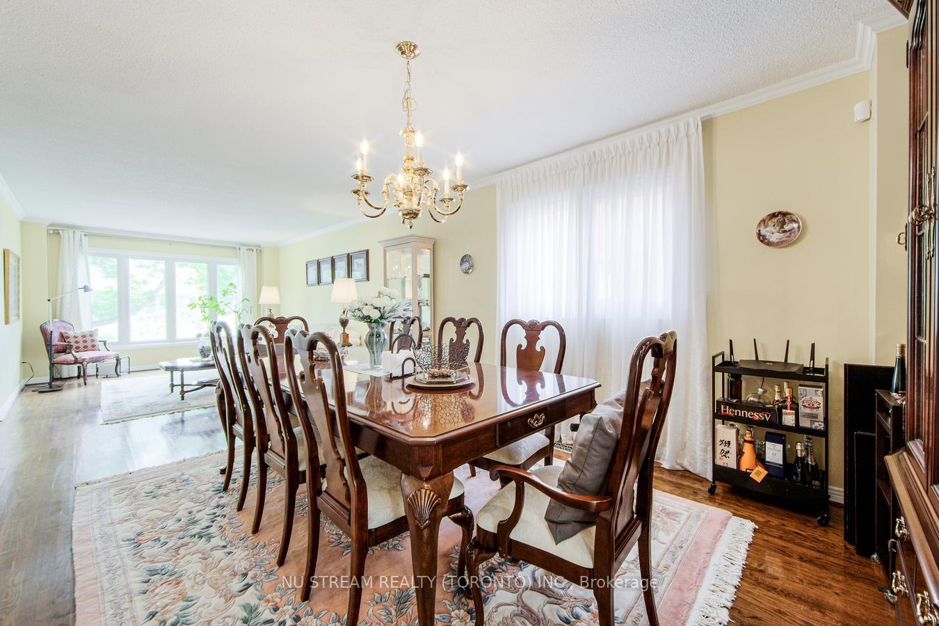 Photo 10 of 61 Coledale Road, Markham, Unionville — HOMEH