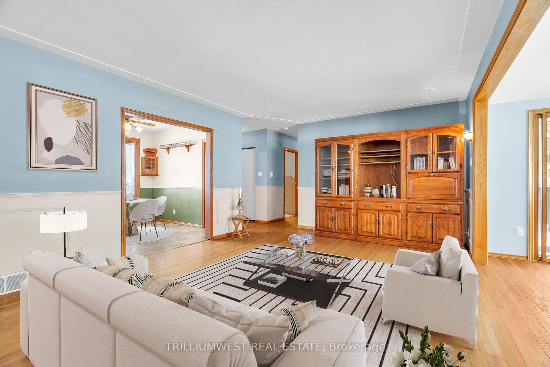 Photo 9 of 45 Larkspur Crescent, Kitchener — HOMEH