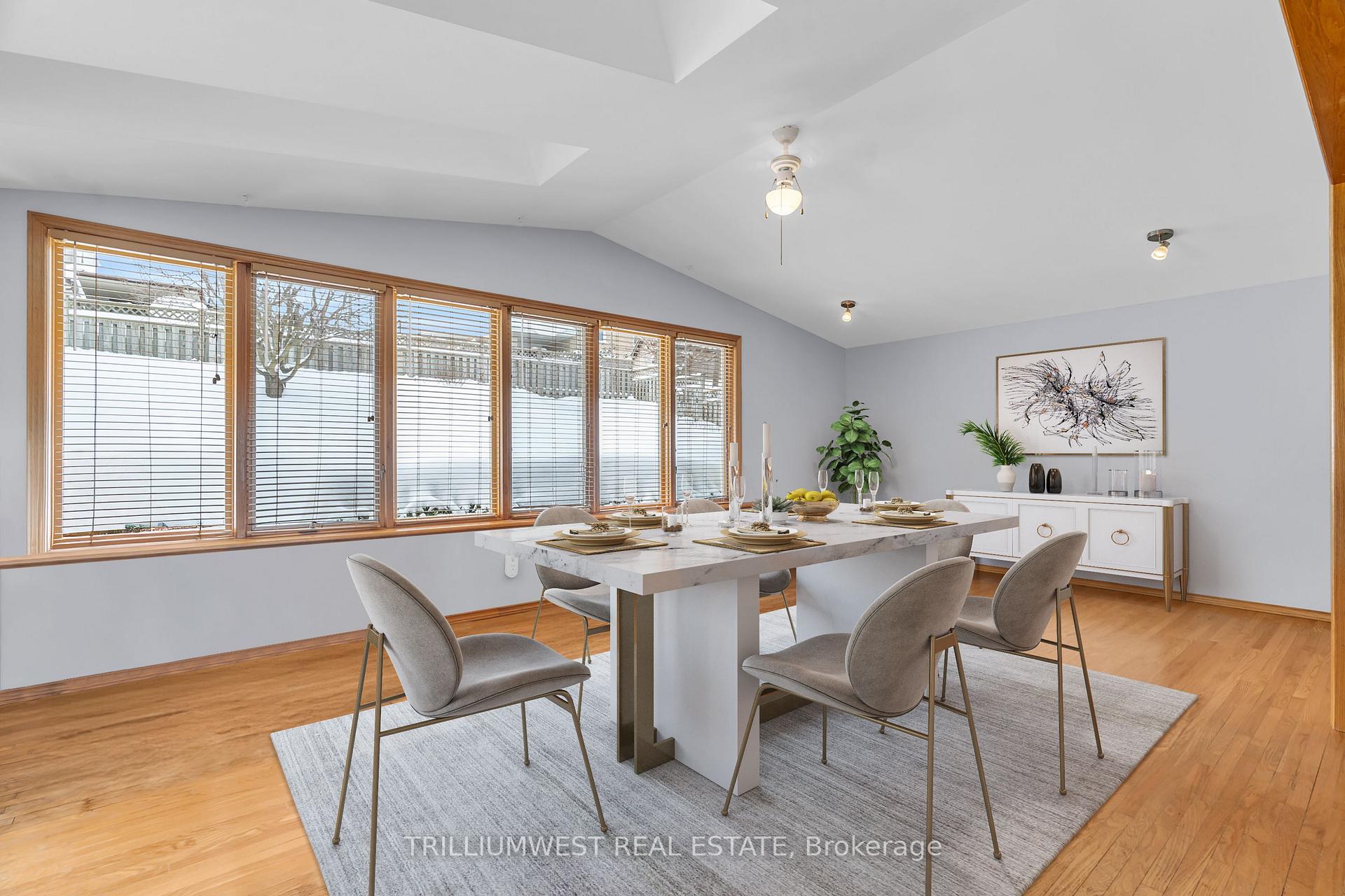 Photo 11 of 45 Larkspur Crescent, Kitchener — HOMEH
