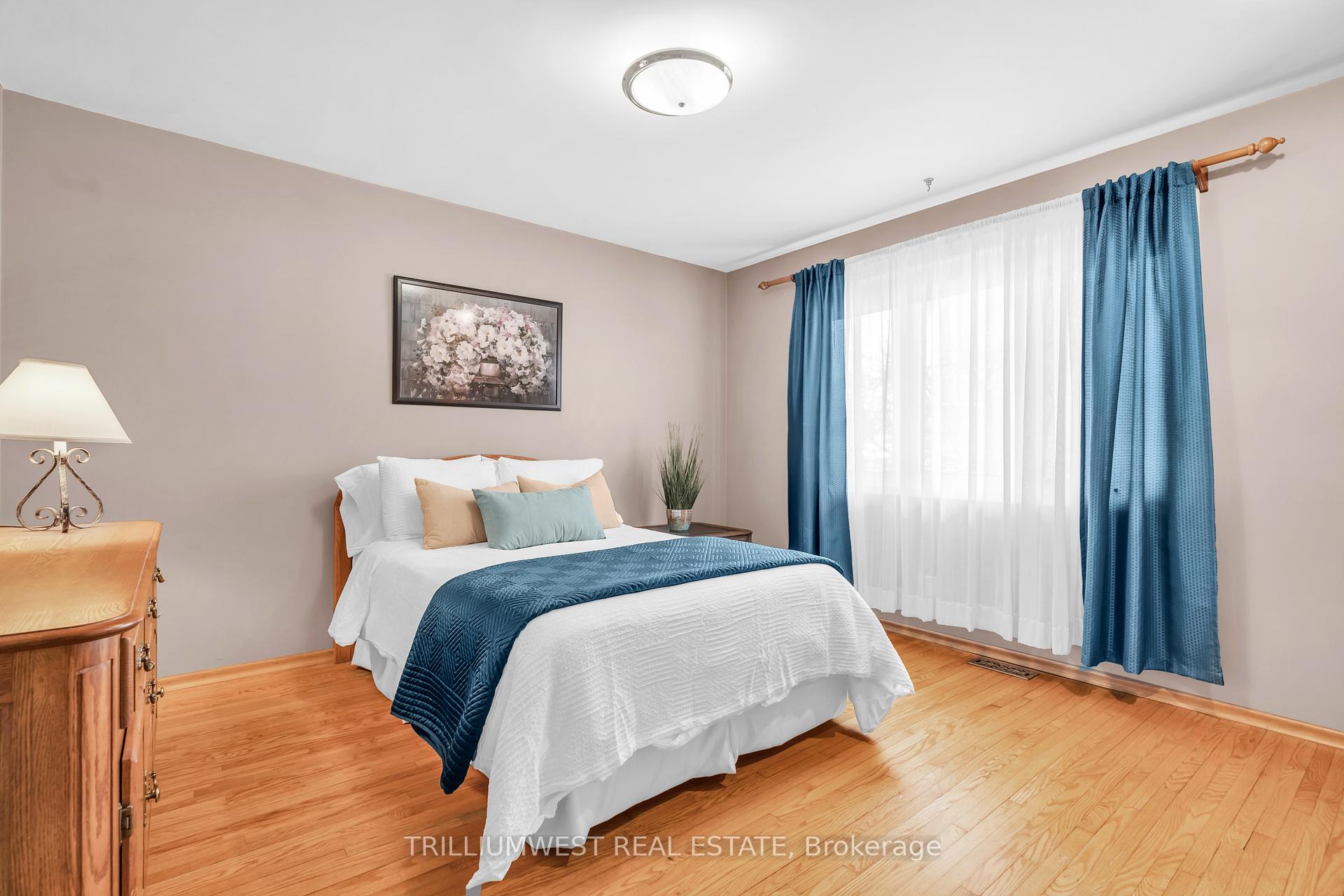 Photo 30 of 45 Larkspur Crescent, Kitchener — HOMEH