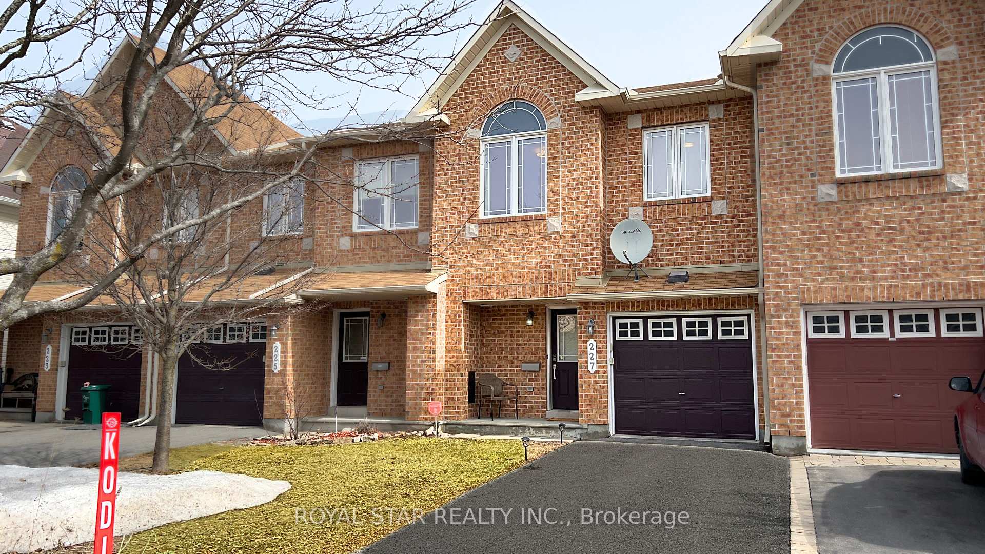 Photo 1 of 227 Hunterbrook Street, Ottawa, Kanata - Morgan's Grant/South March — HOMEH