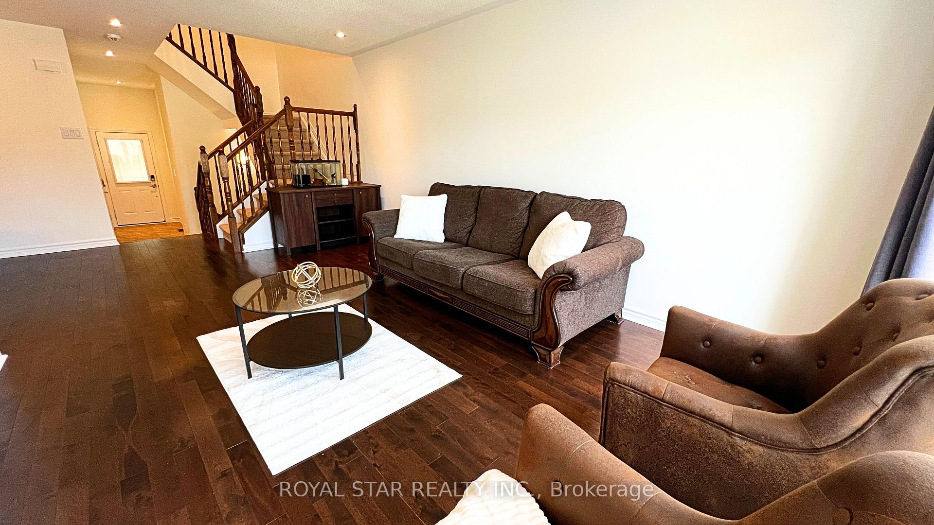 Photo 6 of 227 Hunterbrook Street, Ottawa, Kanata - Morgan's Grant/South March — HOMEH